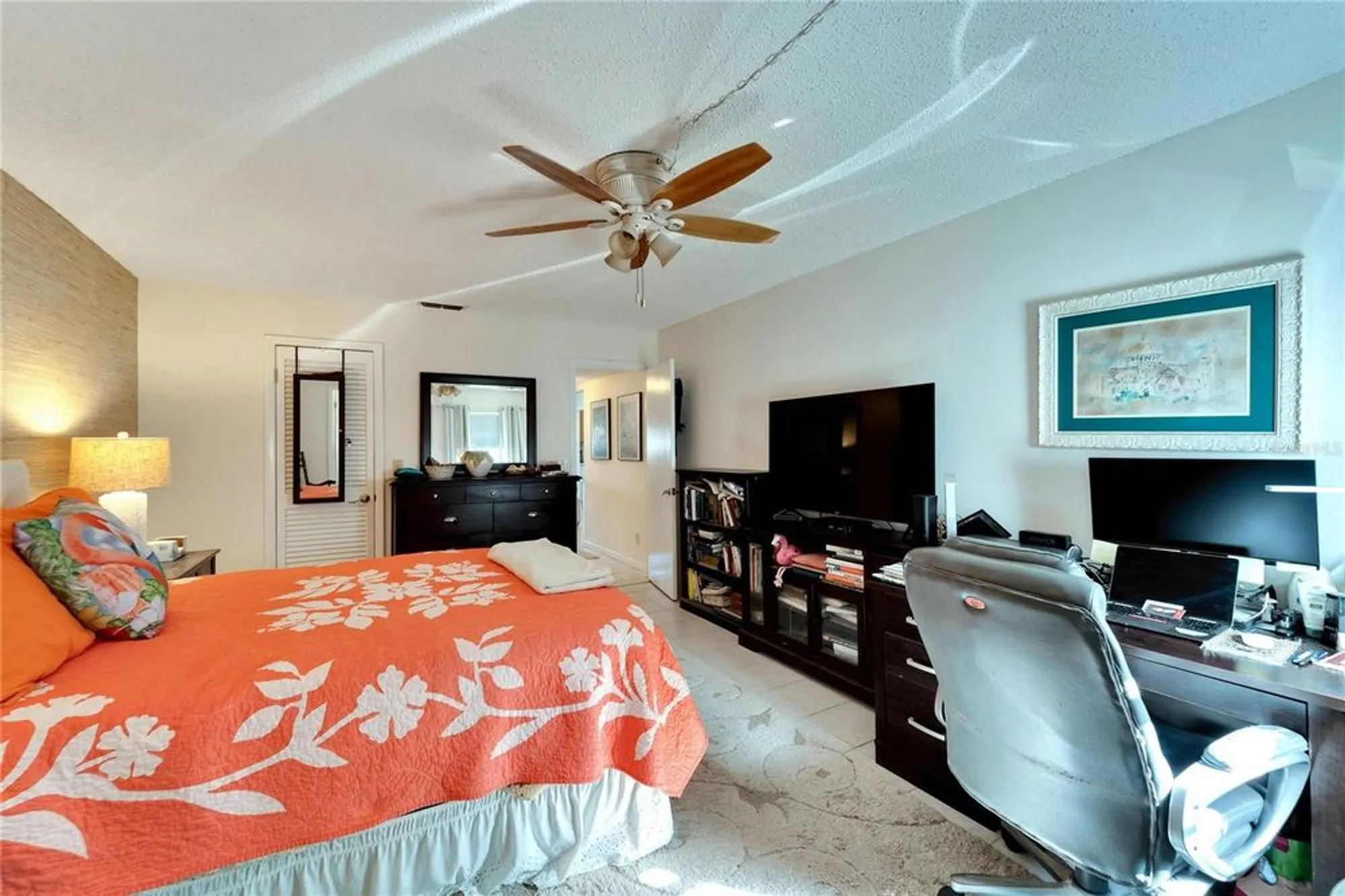 Property Slideshow image 27 of 54 | 5286 81st st n apt 4, St Petersburg, FL, 33709