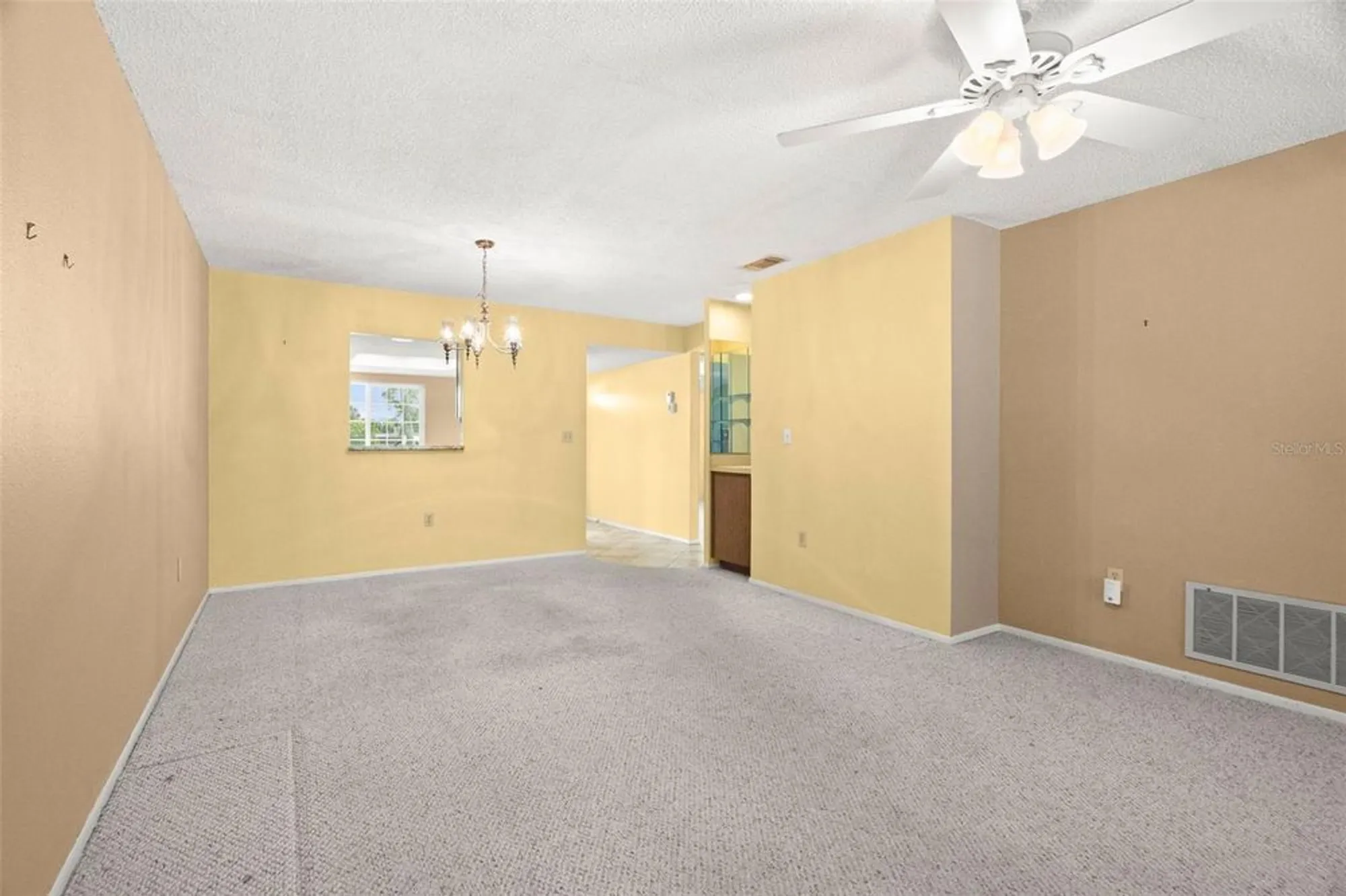 Property Slideshow image 17 of 39 | 8111 braddock cir 6, Port Richey, FL, 34668