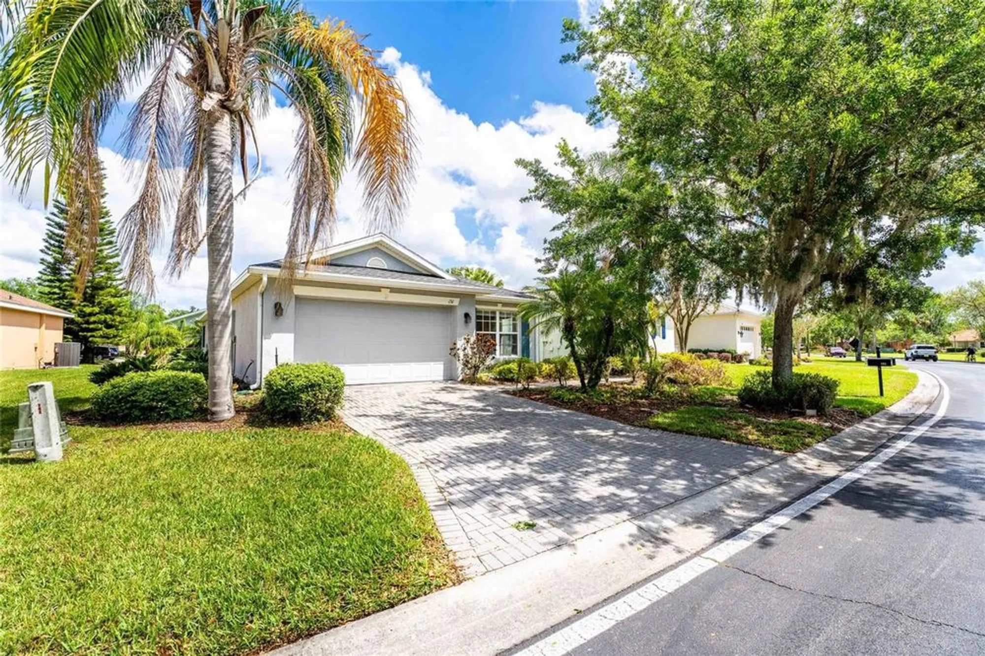 Property Slideshow image 3 of 53 | 151 bell tower xing w, Kissimmee, FL, 34759