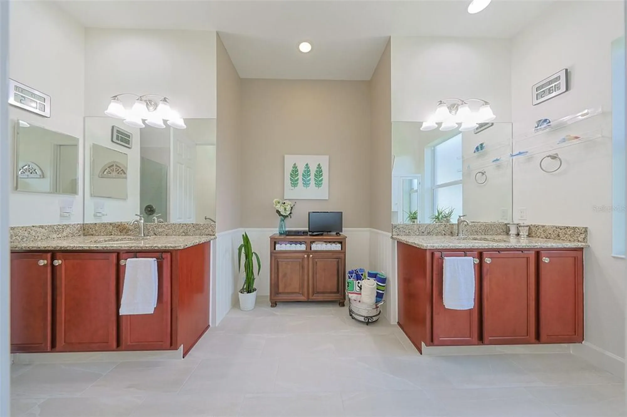 Property Slideshow image 35 of 75 | 2264 sifield greens way, Sun City Center, FL, 33573