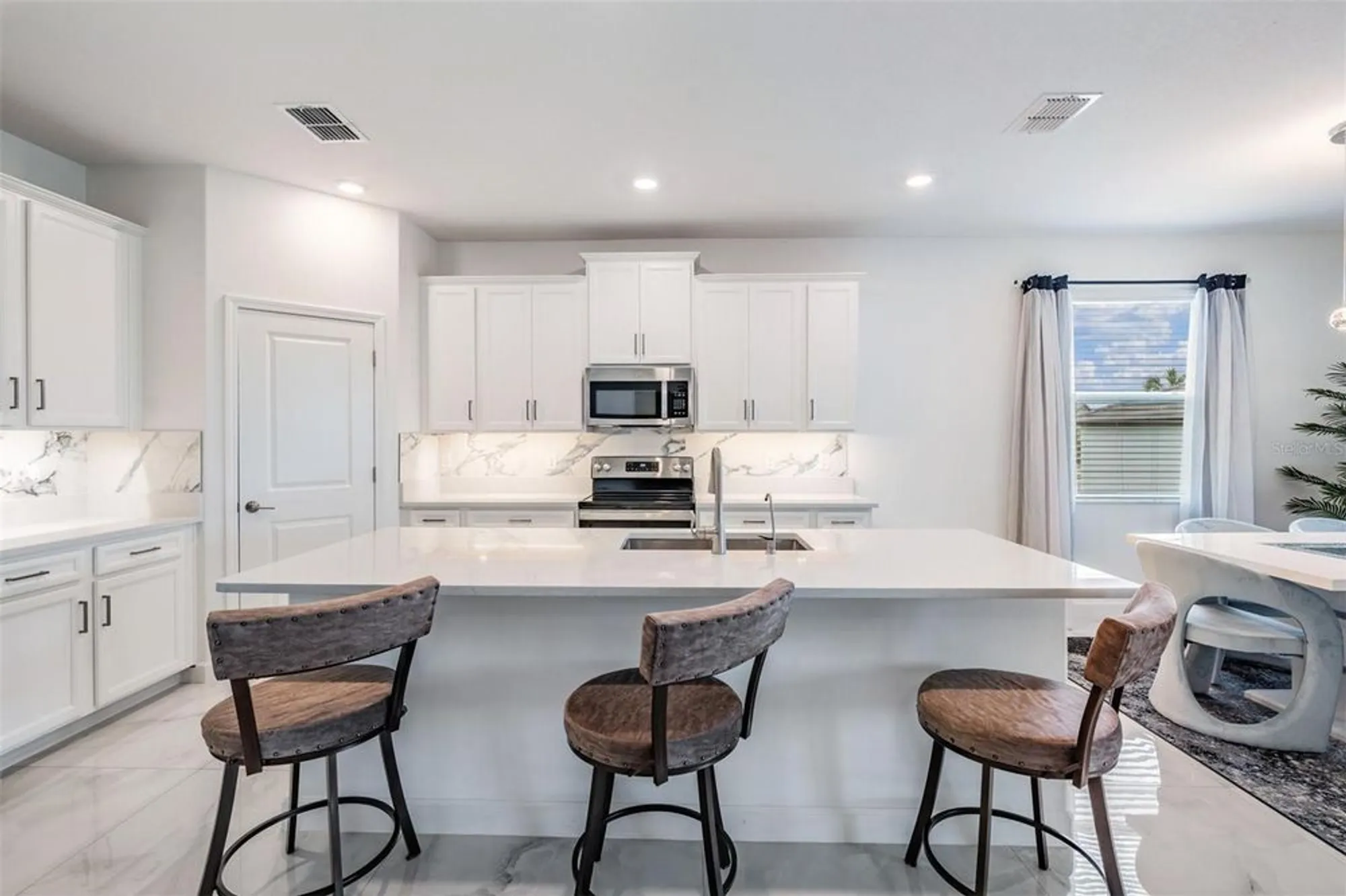 Property Slideshow image 11 of 98 | 10381 tupper cay dr, San Antonio, FL, 33576