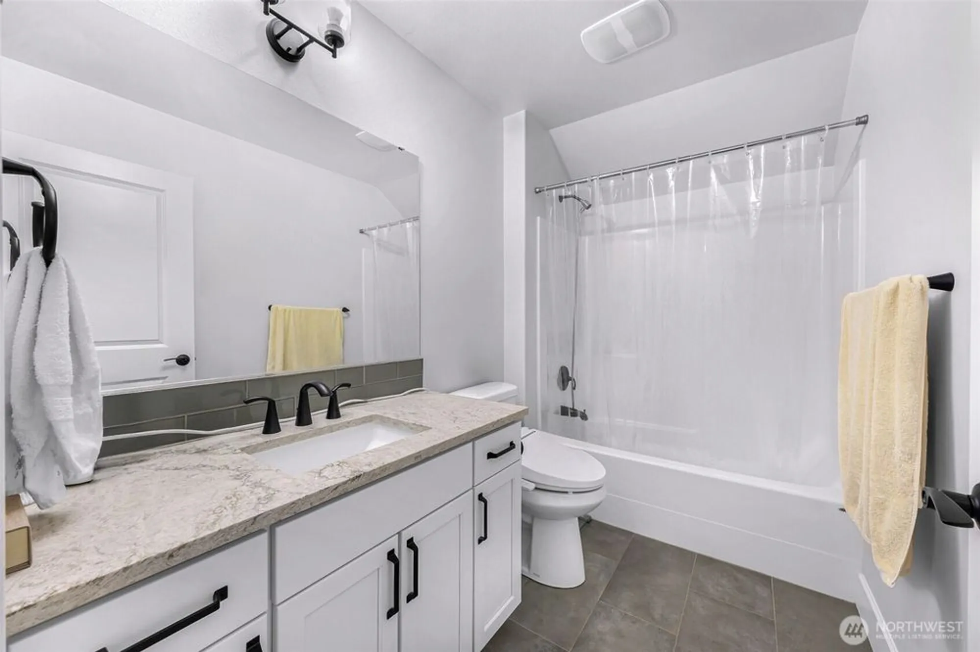 Property Slideshow image 27 of 32 | 1396 woods point loop, Ferndale, WA, 98248