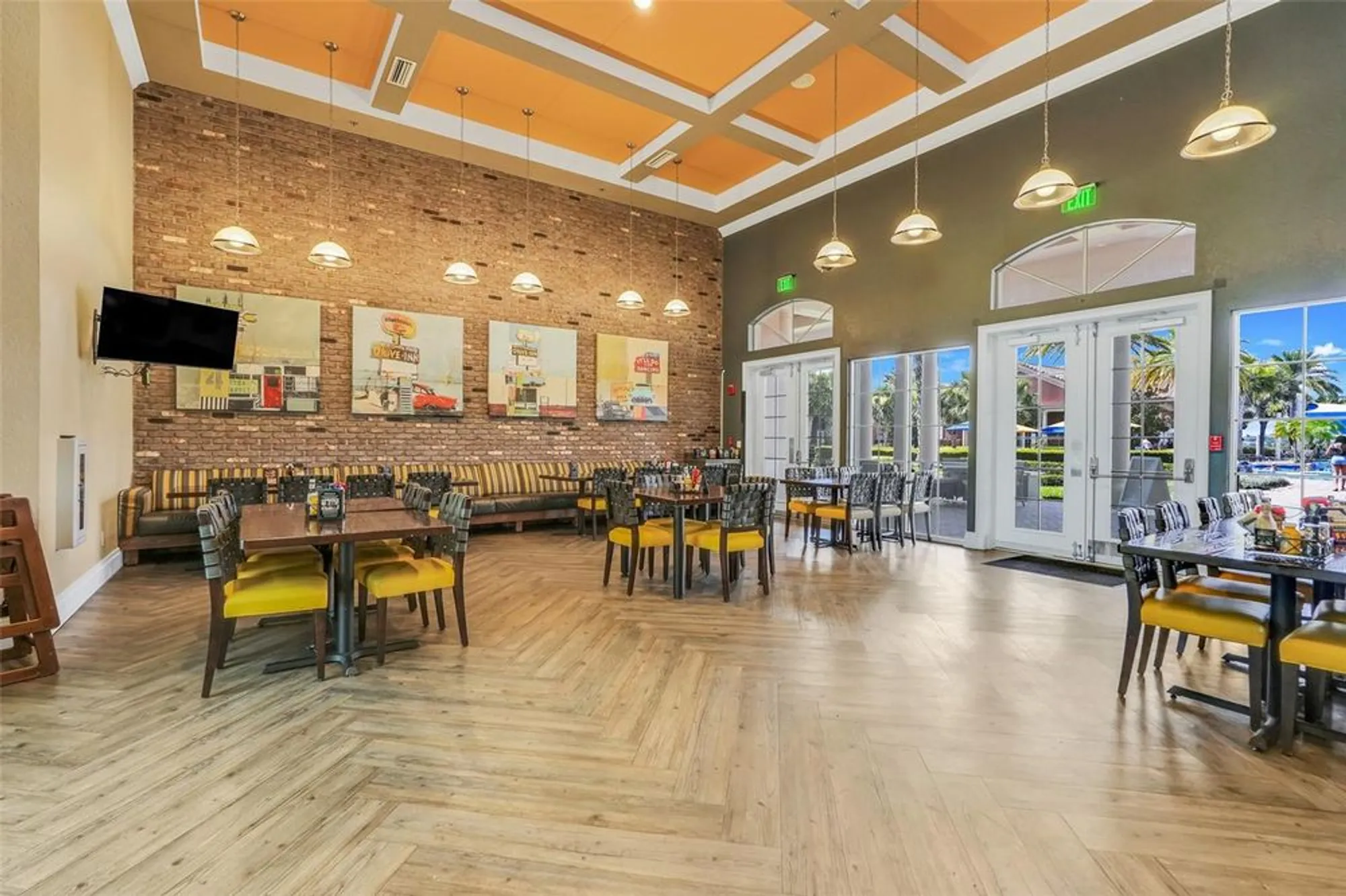 Property Slideshow image 40 of 52 | 815 hidden moss dr, Groveland, FL, 34736