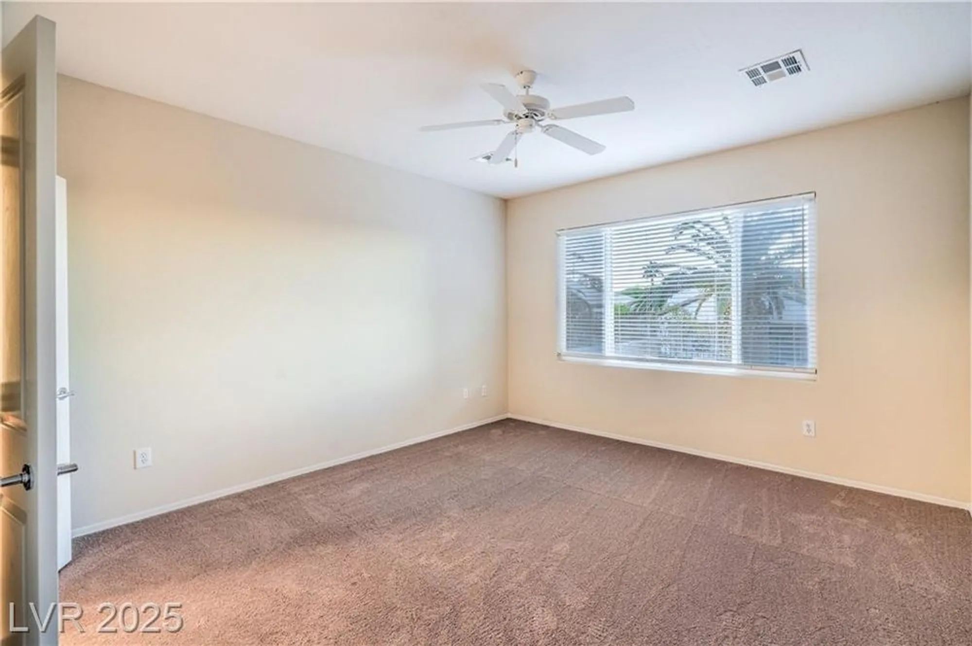 Property Slideshow image 13 of 62 | 2331 meteor shower st, Henderson, NV, 89044