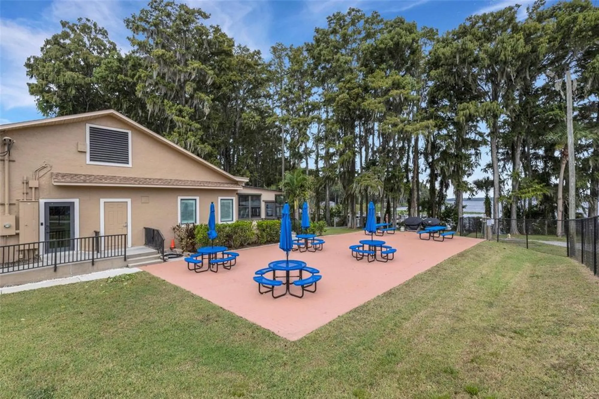 Property Slideshow image 78 of 90 | 3098 e dorchester dr, Palm Harbor, FL, 34684