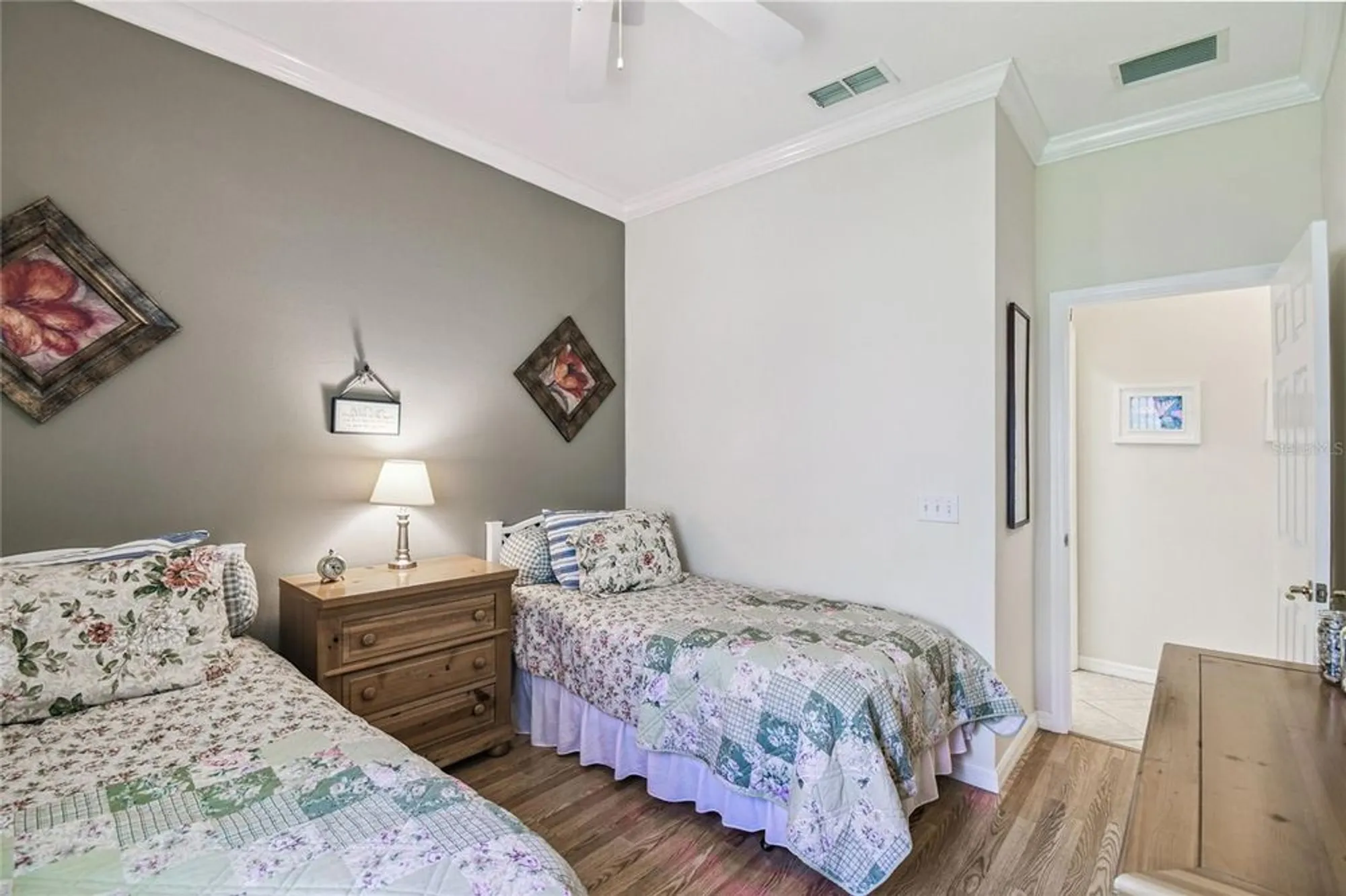 Property Slideshow image 33 of 61 | 536 portofino dr, Poinciana, FL, 34759