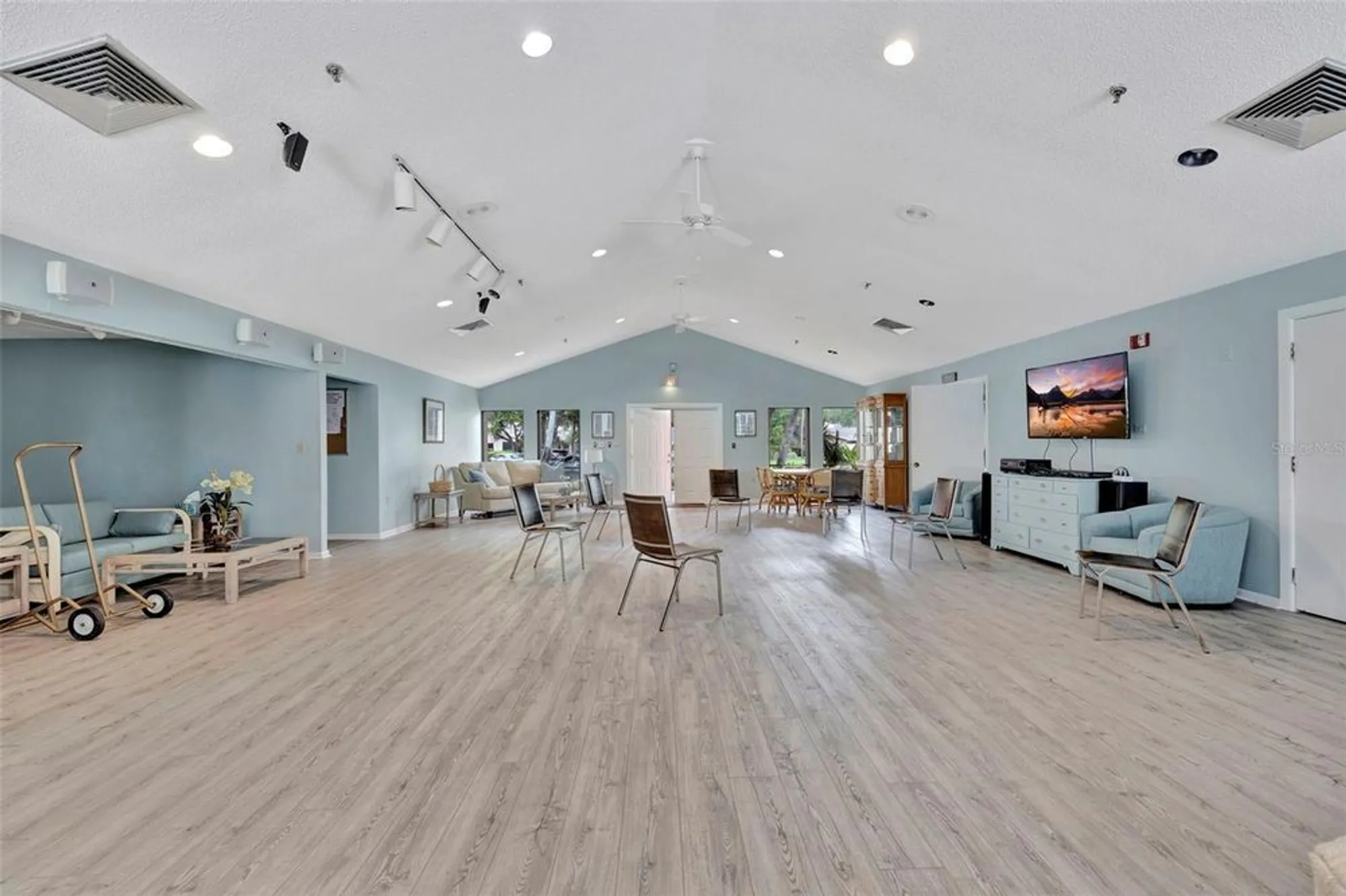 Property Slideshow image 32 of 42 | 1214 tallywood dr 7020, Sarasota, FL, 34237