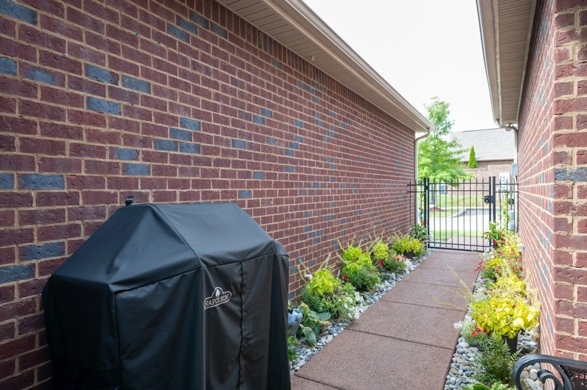 Property Slideshow image 38 of 71 | 240 glennister ct, Gallatin, TN, 37066