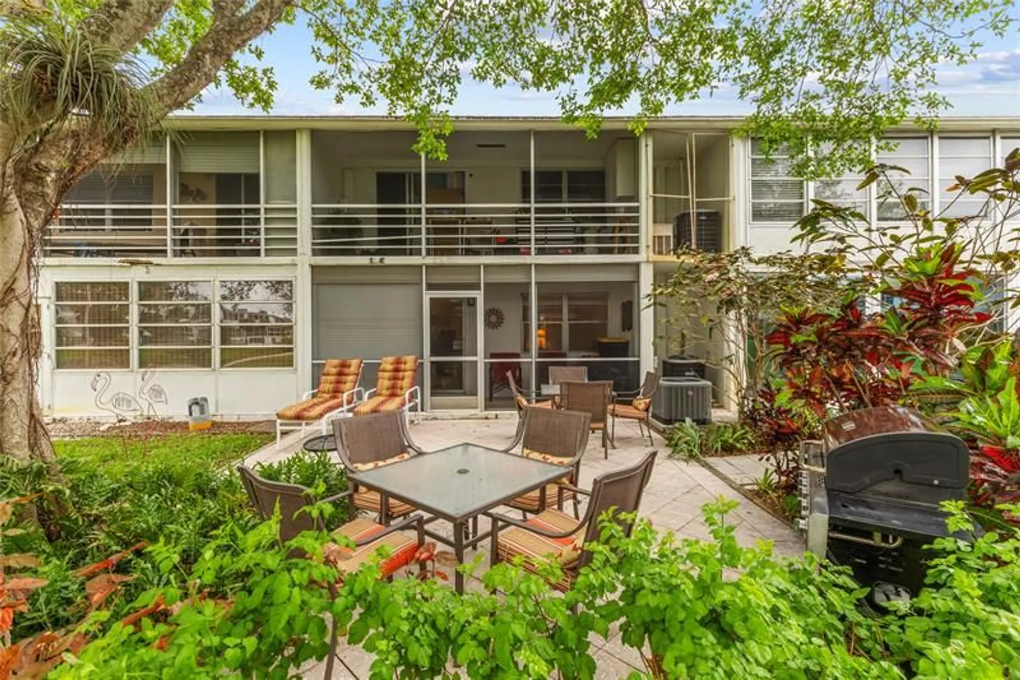 Property Slideshow image 33 of 60 | 210 oakridge n # 210, Deerfield Beach, FL, 33442