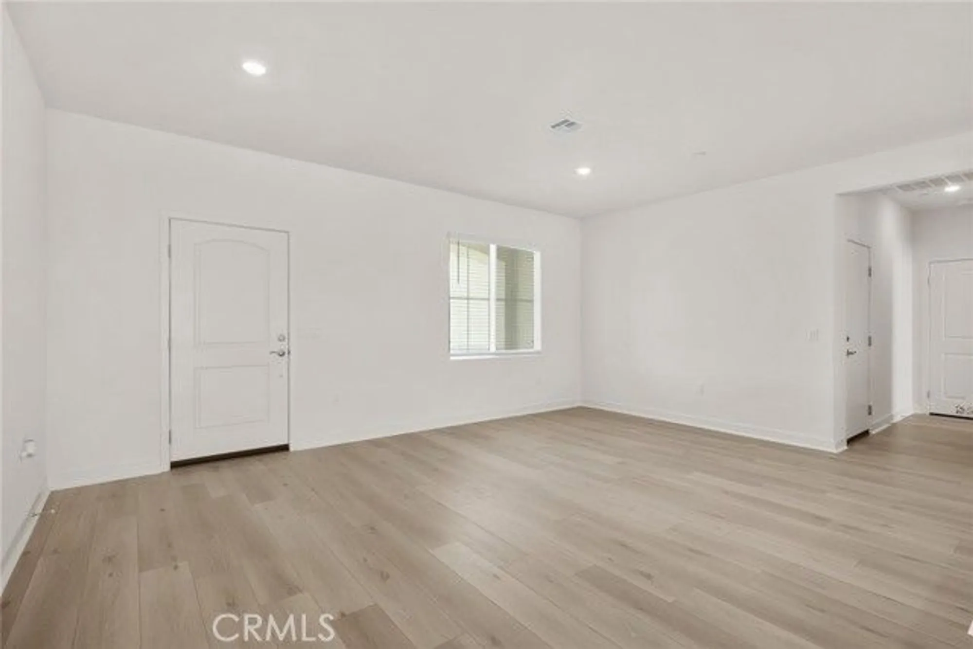 Property Slideshow image 5 of 7 | 14773 indigo rd, Apple Valley, CA, 92307