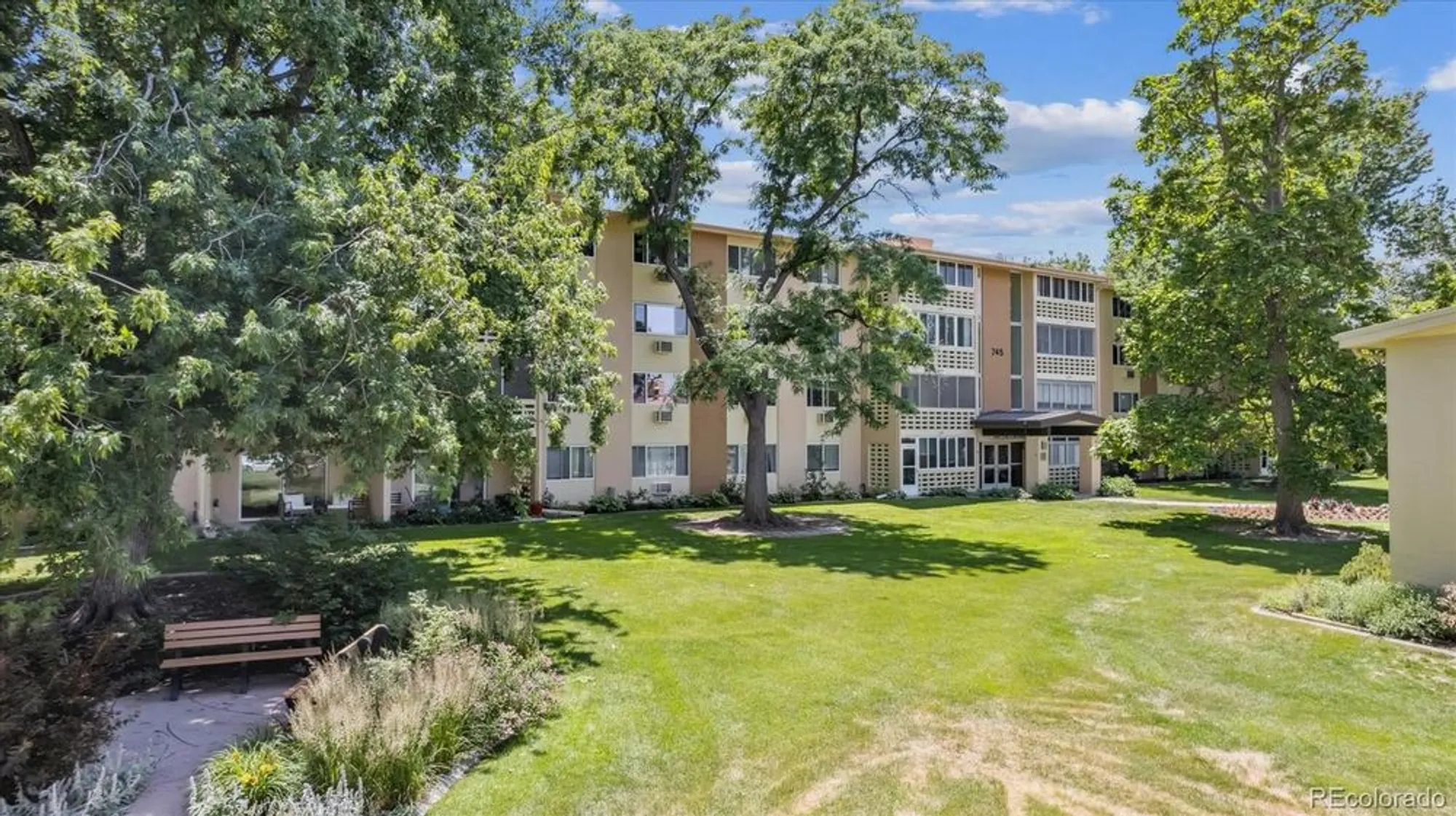 Property Slideshow image 19 of 39 | 745 s alton way unit 11a, Denver, CO, 80247