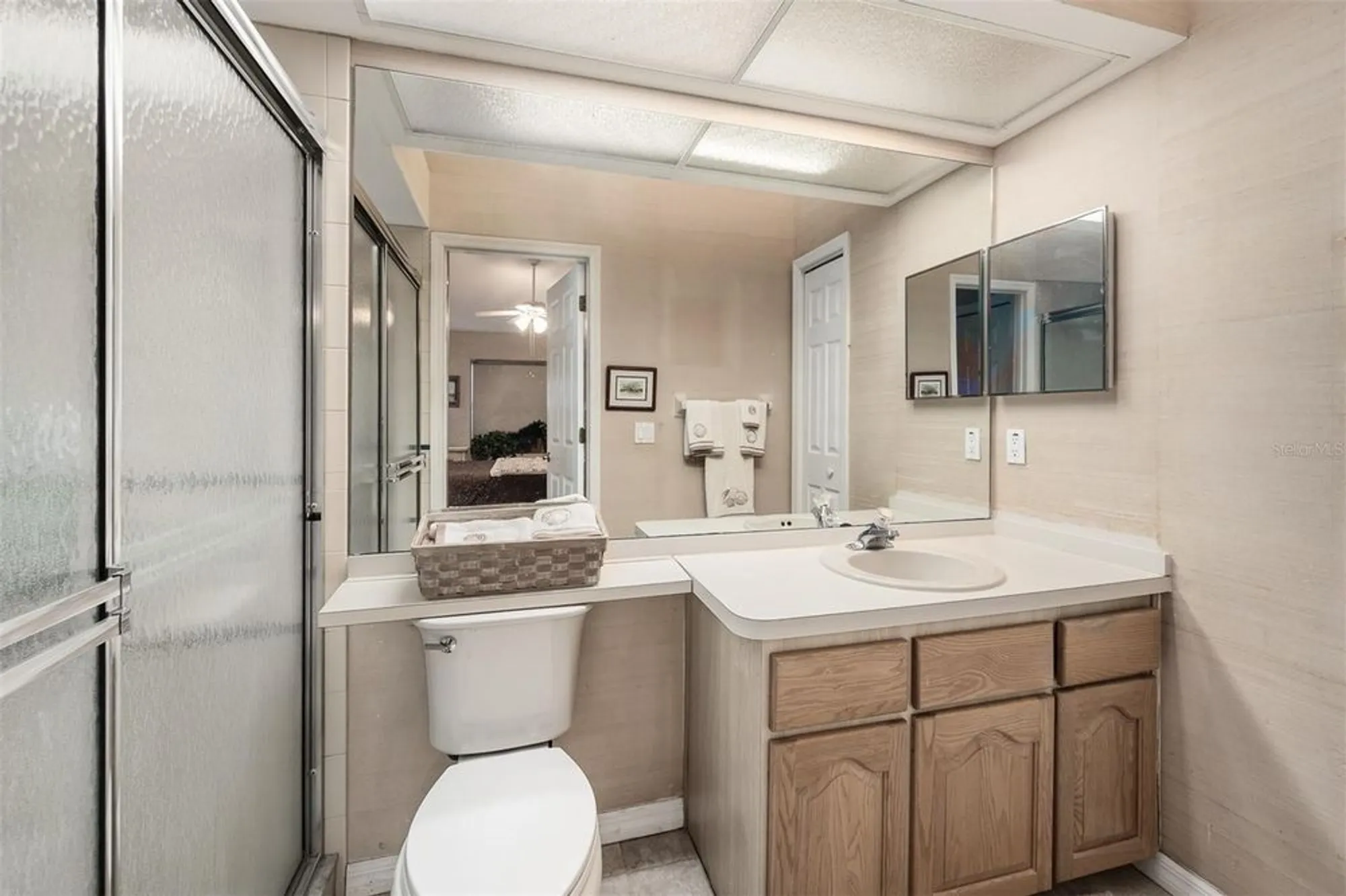 Property Slideshow image 13 of 28 | 9443 burnam dr, Weeki Wachee, FL, 34613