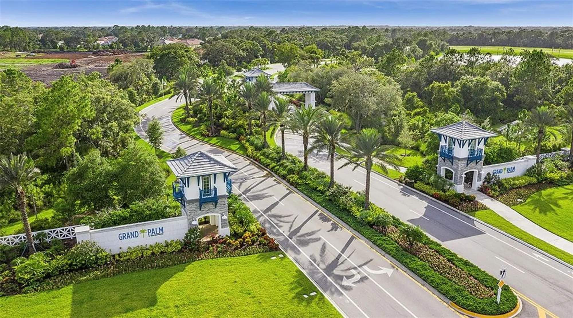 Property Slideshow image 4 of 70 | 21625 avon park ct, Venice, FL, 34293