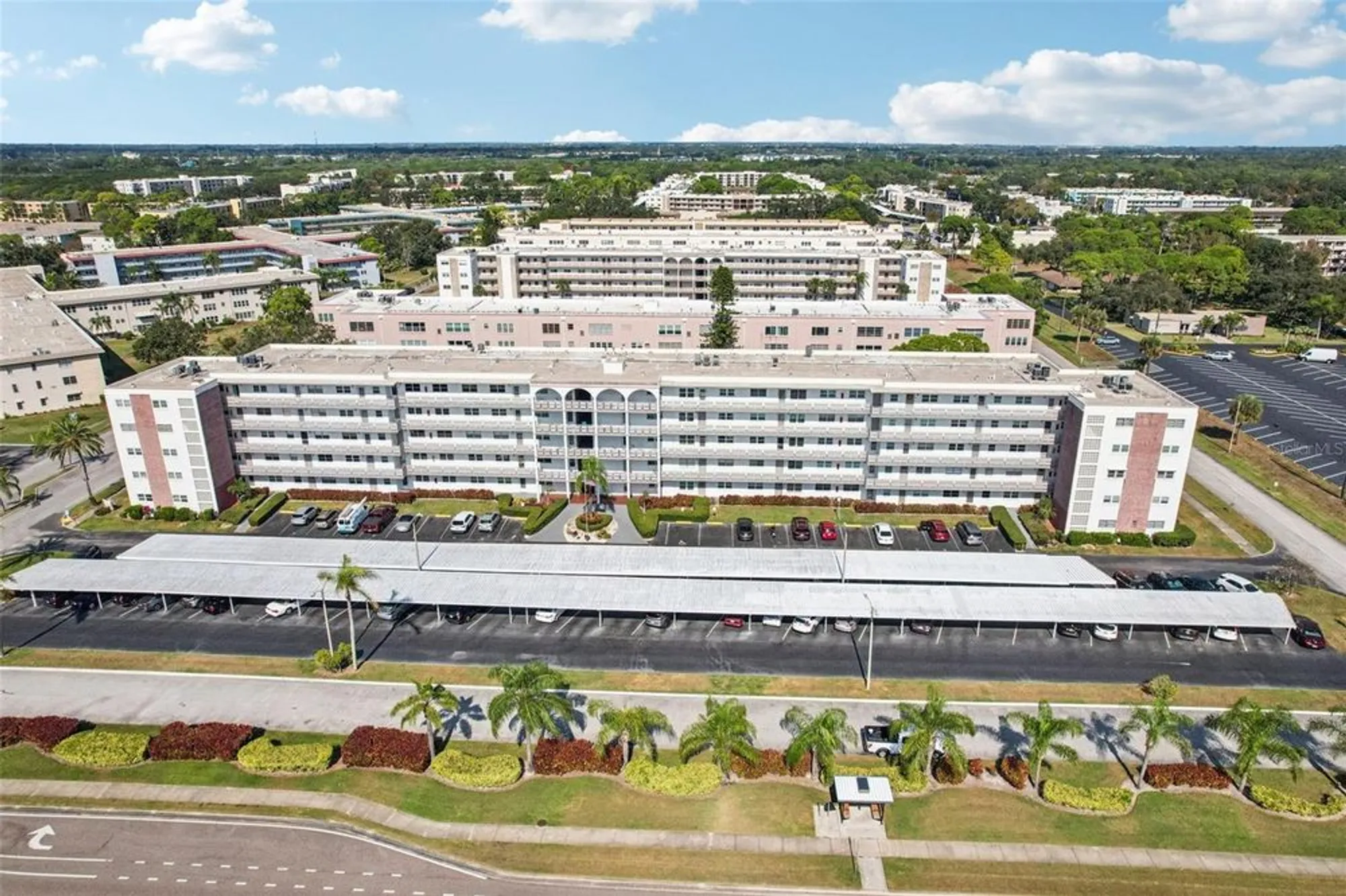 Property Slideshow image 5 of 76 | 5501 80th st n unit 505, Saint Petersburg, FL, 33709