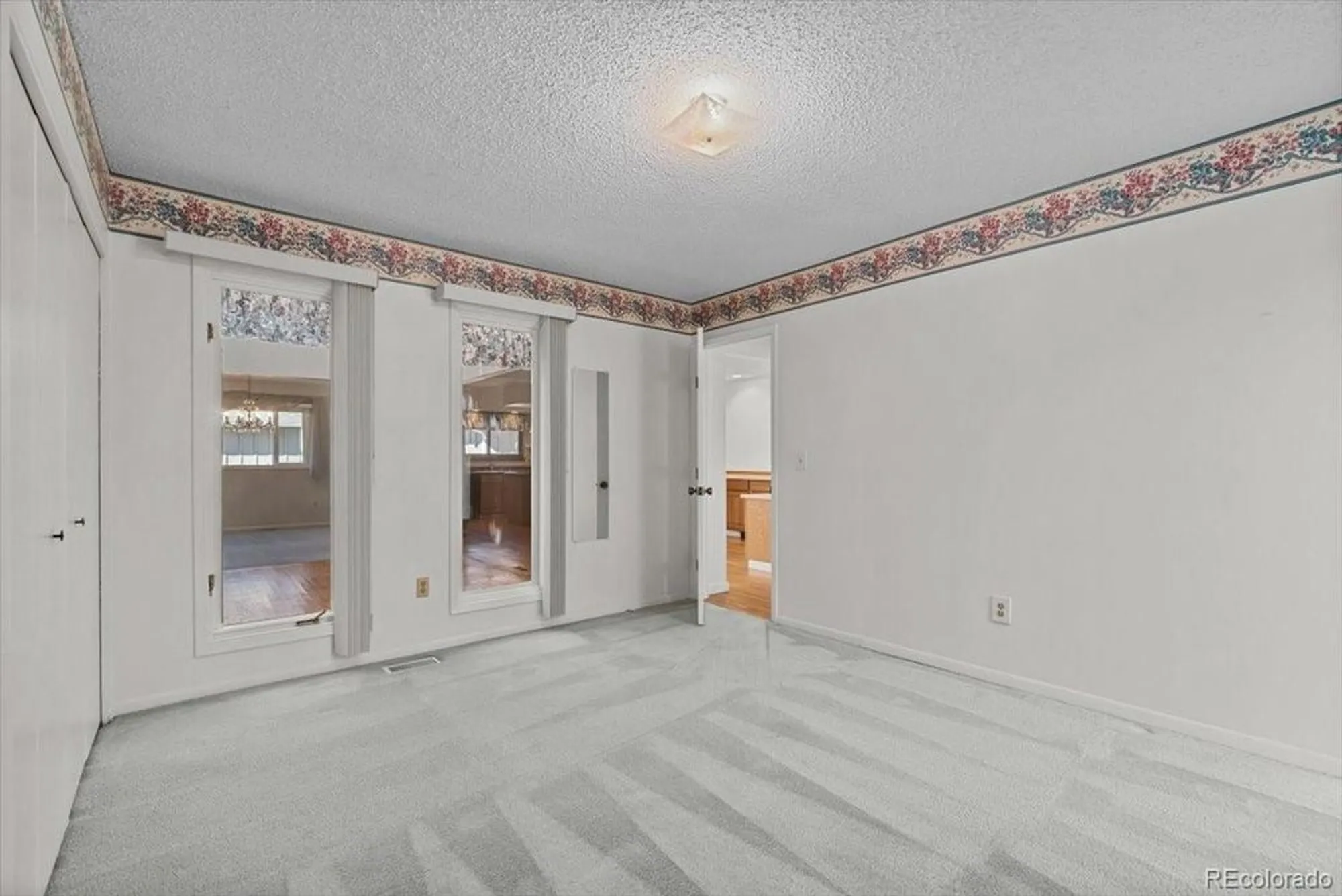 Property Slideshow image 18 of 30 | 51 douglas dr, Broomfield, CO, 80020