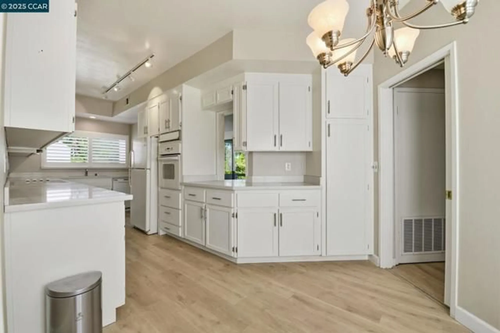 Property Slideshow image 11 of 33 | 1221 avenida sevilla 1b, Walnut Creek, CA, 94595