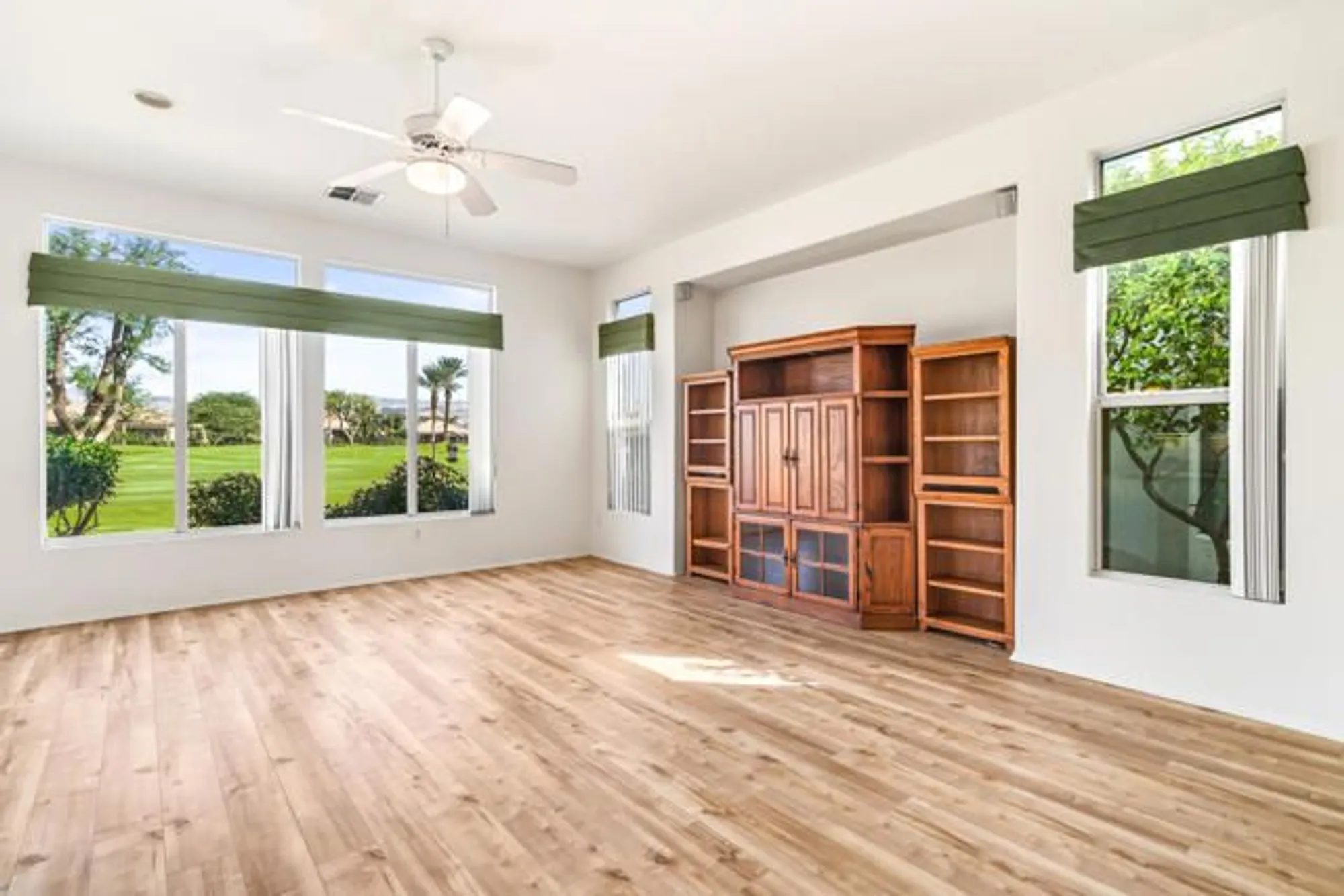 Property Slideshow image 21 of 58 | 80190 royal birkdale dr, Indio, CA, 92201