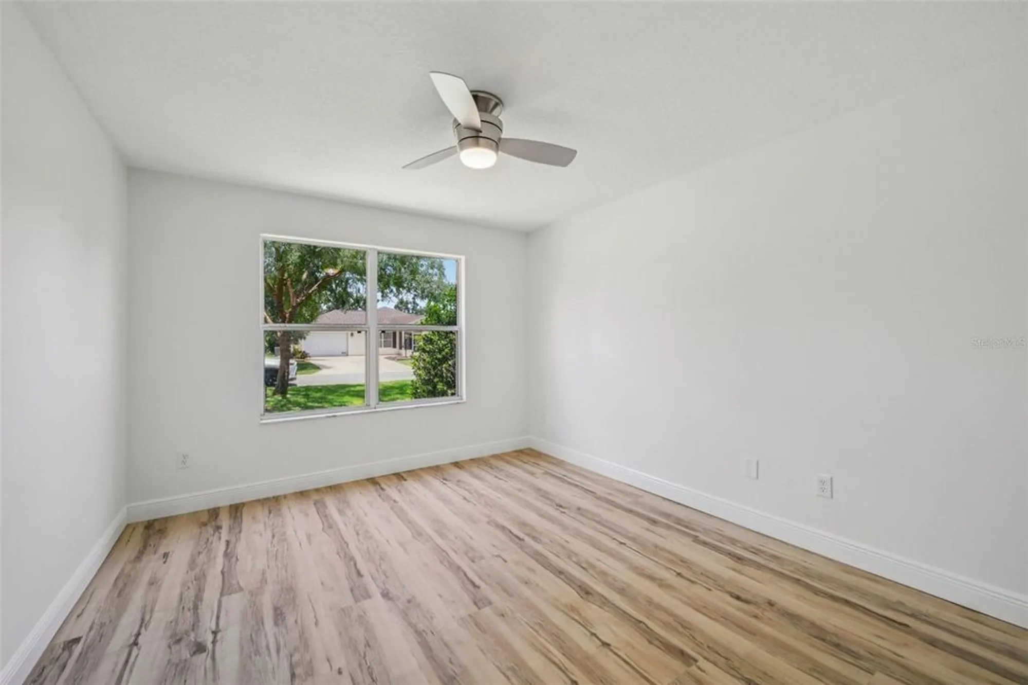 Property Slideshow image 23 of 53 | 2746 edwards ln, The Villages, FL, 32162