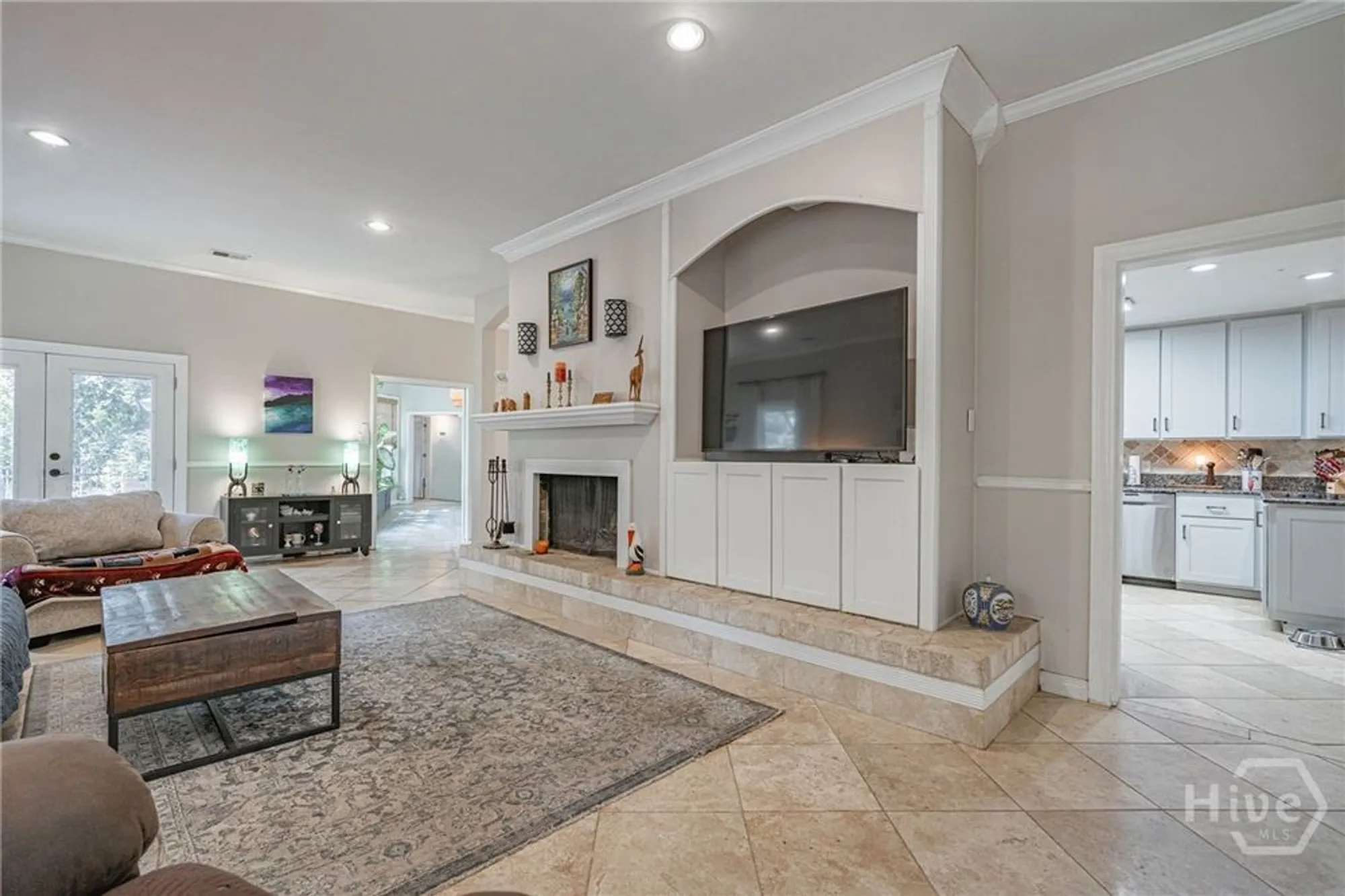 Property Slideshow image 6 of 38 | 4 tomochichi ln, Savannah, GA, 31411