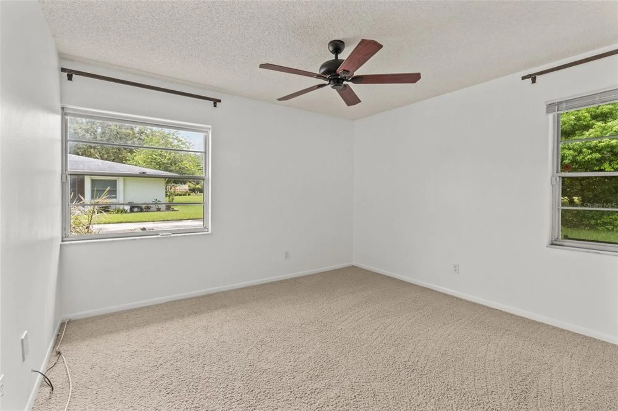 Property Slideshow image 9 of 36 | 1163 orange tree cir d, Palm Harbor, FL, 34684