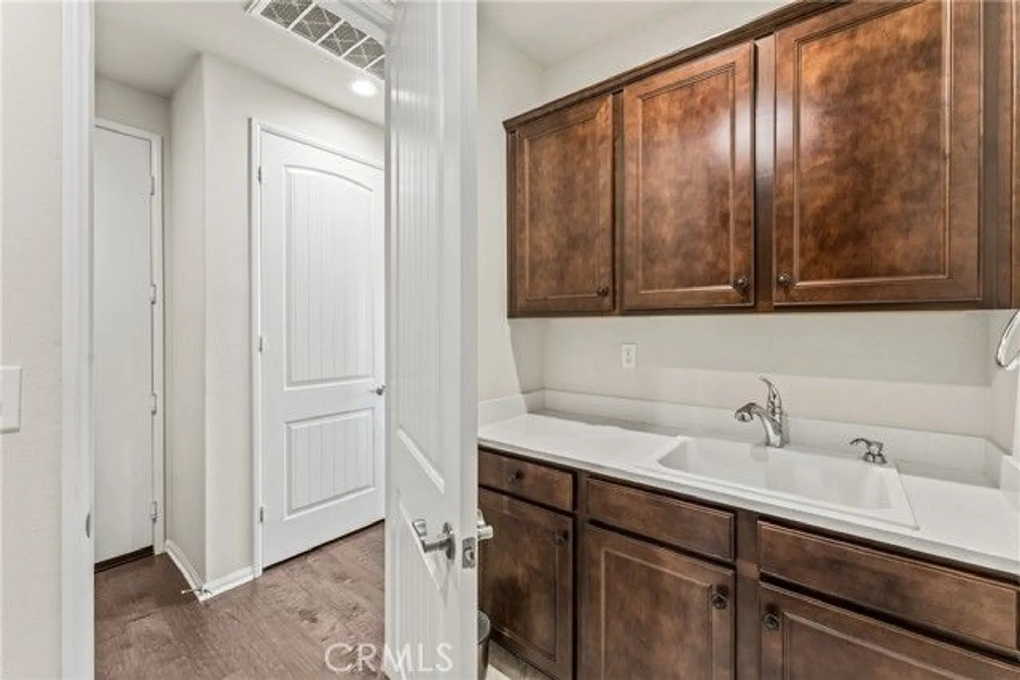 Property Slideshow image 35 of 71 | 11636 cascade st, Apple Valley, CA, 92308