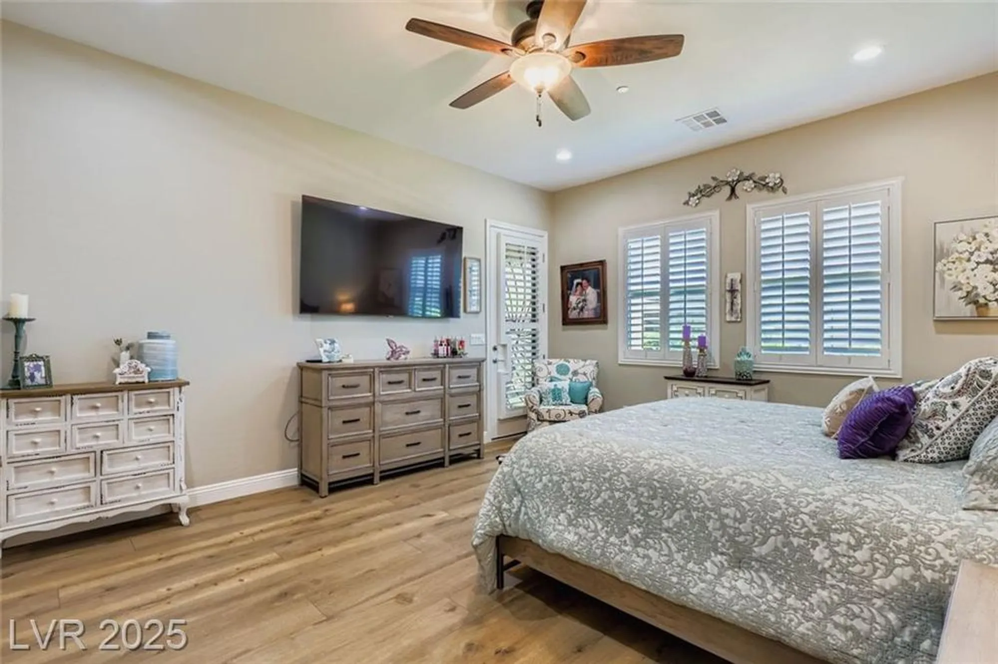 Property Slideshow image 19 of 54 | 768 rocky nook st, Henderson, NV, 89011