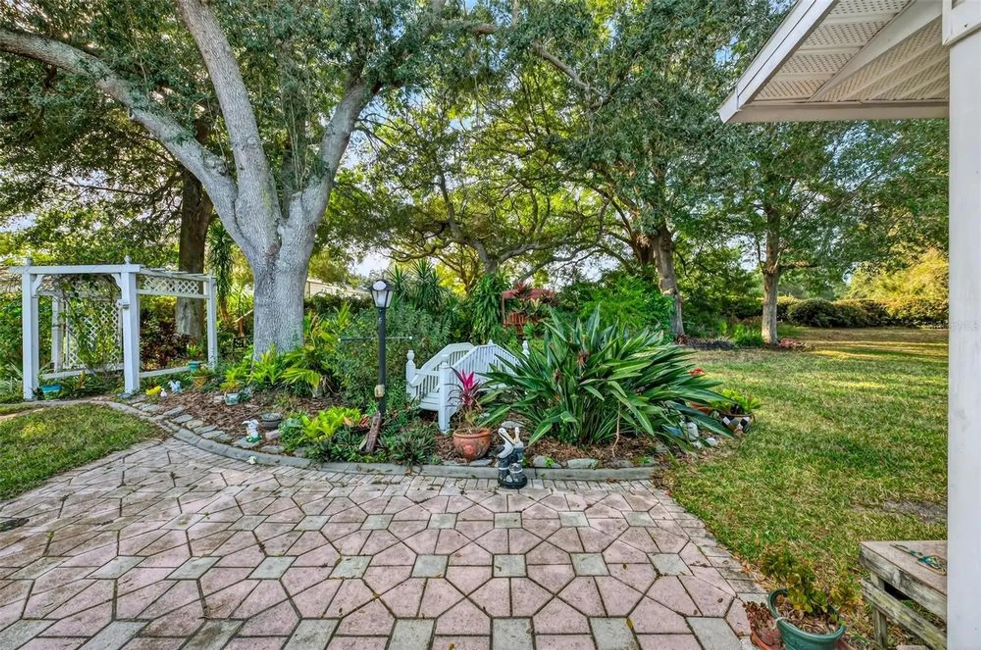 Property Slideshow image 22 of 34 | 2215 orkney dr, Leesburg, FL, 34788