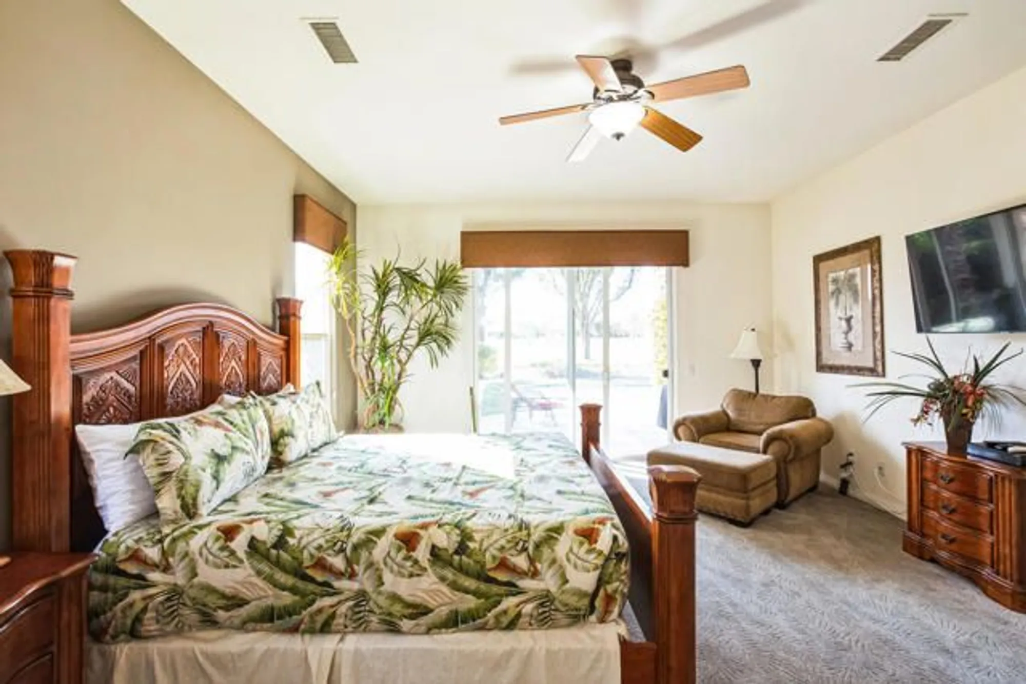 Property Slideshow image 16 of 37 | 57575 seminole dr, La Quinta, CA, 92253