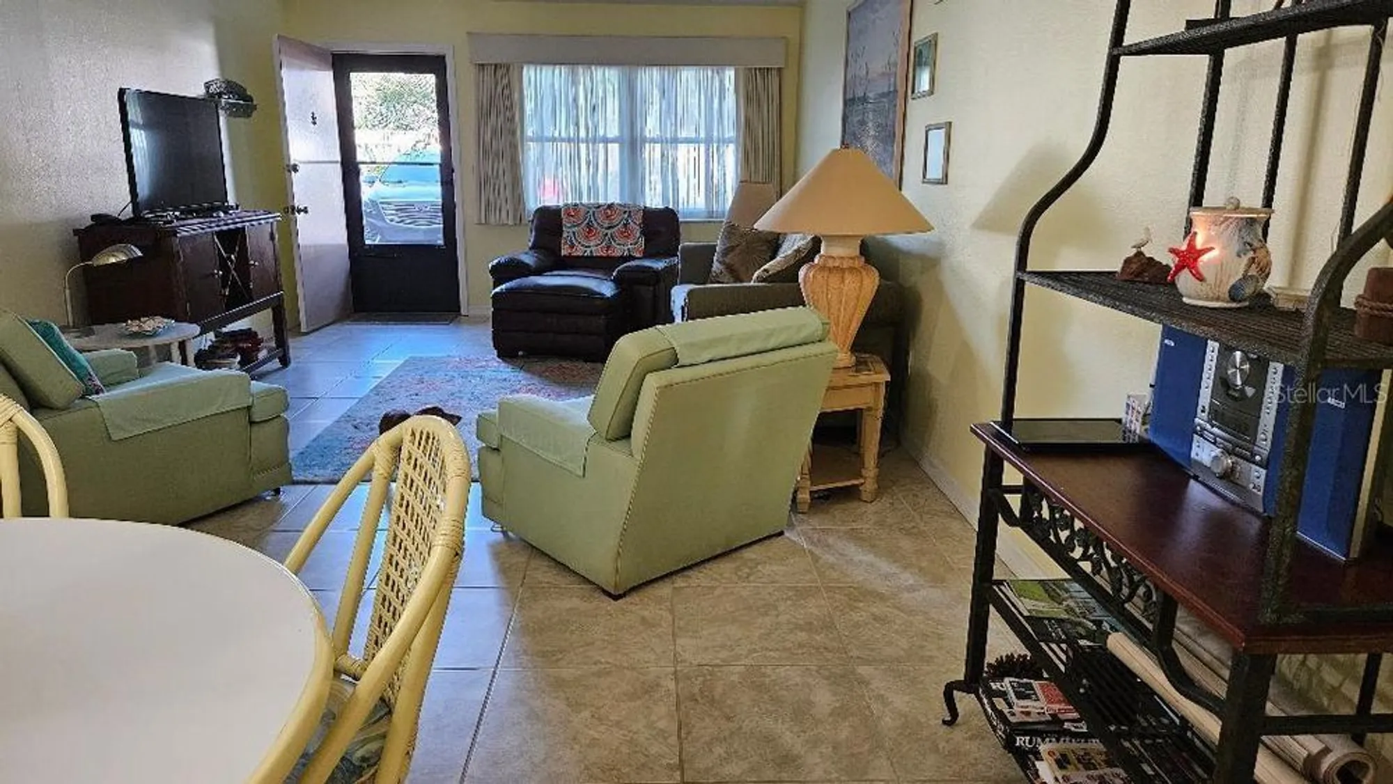 Property Slideshow image 9 of 32 | 5975 terrace park dr n unit 102, St Petersburg, FL, 33709