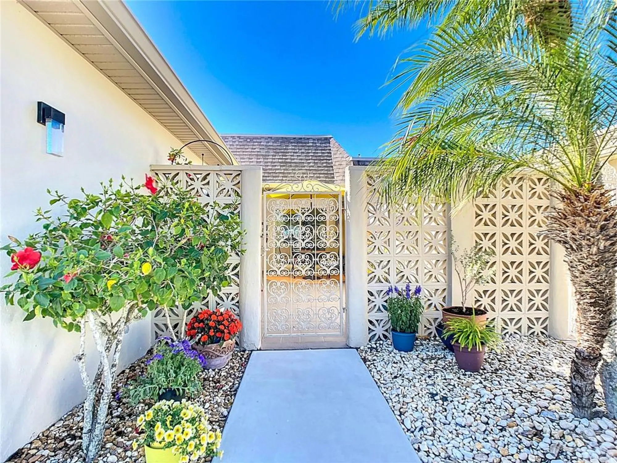 Property Slideshow image 5 of 77 | 322 boca ciega point blvd n, St Petersburg, FL, 33708