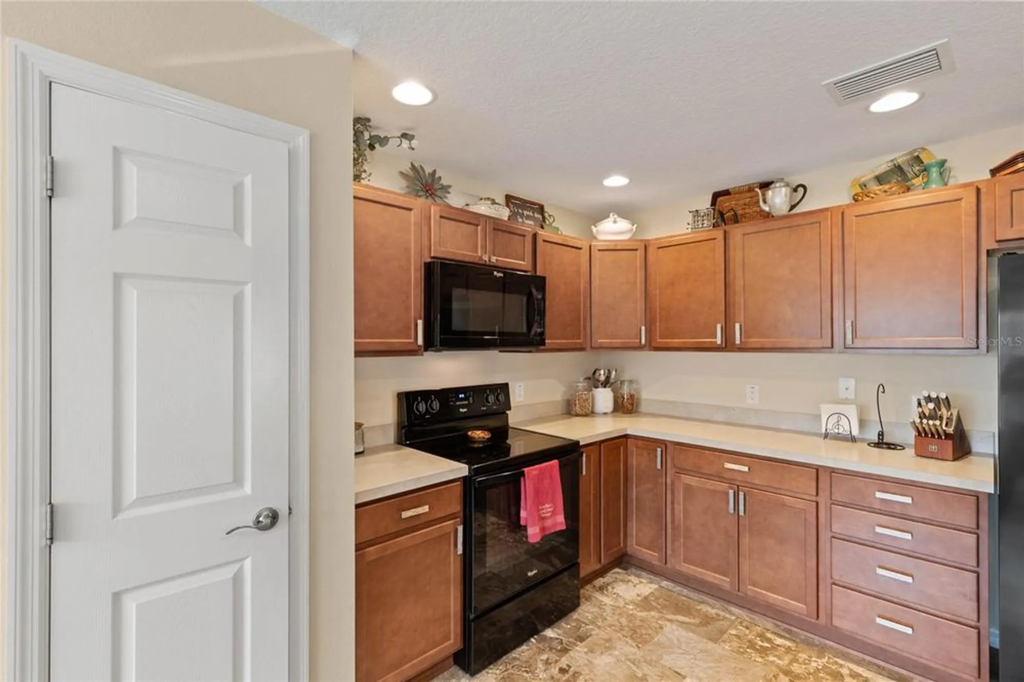 Property Slideshow image 10 of 26 | 3258 iiams ct, The Villages, FL, 32163