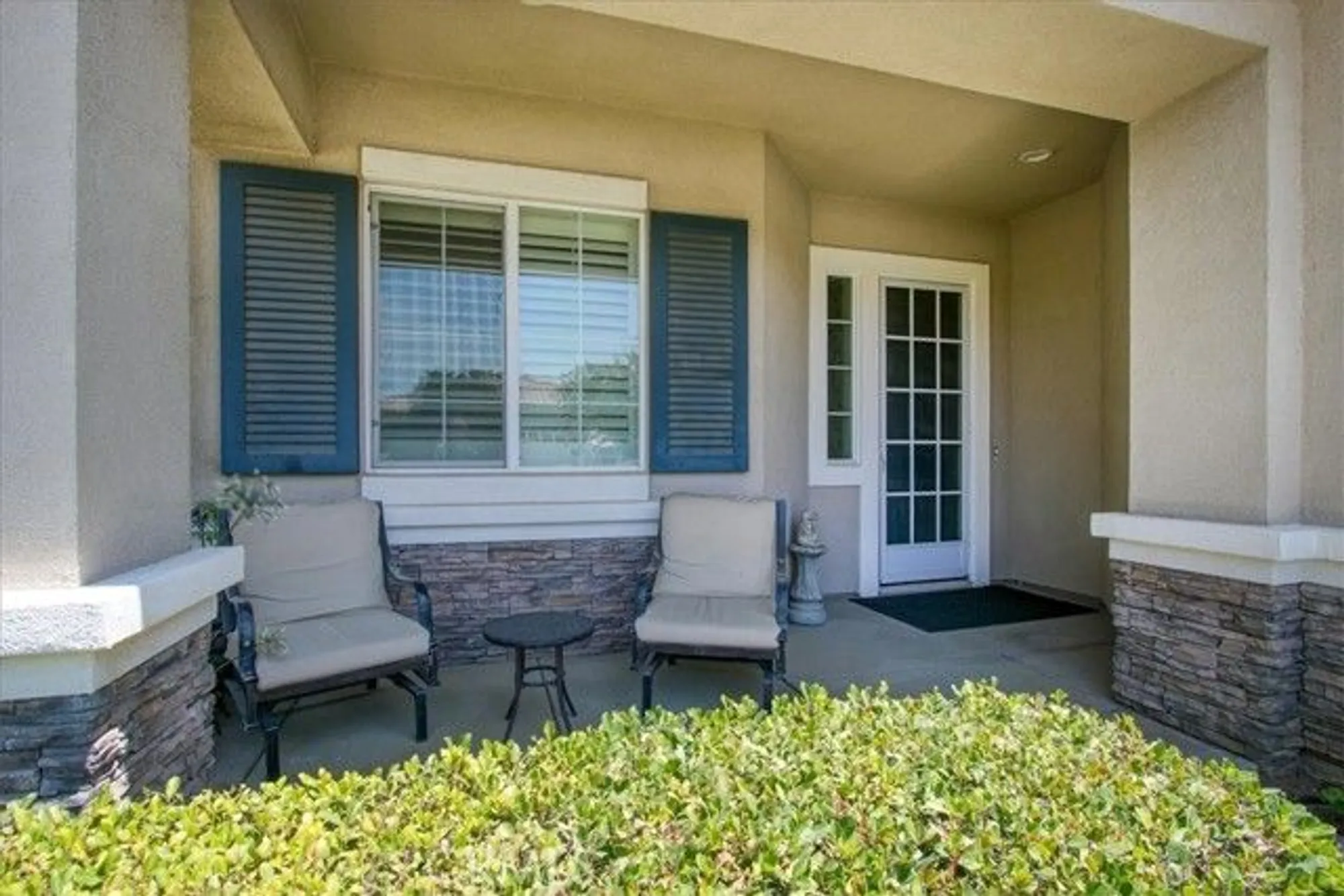 Property Slideshow image 4 of 33 | 1664 landmark way, Beaumont, CA, 92223