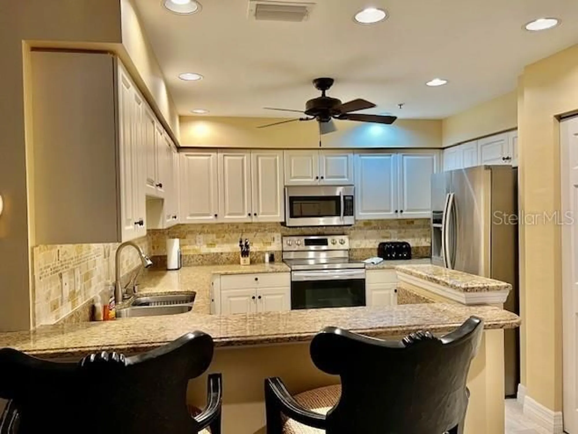 Property Slideshow image 13 of 45 | 2060 matecumbe key rd 2104, Punta Gorda, FL, 33955