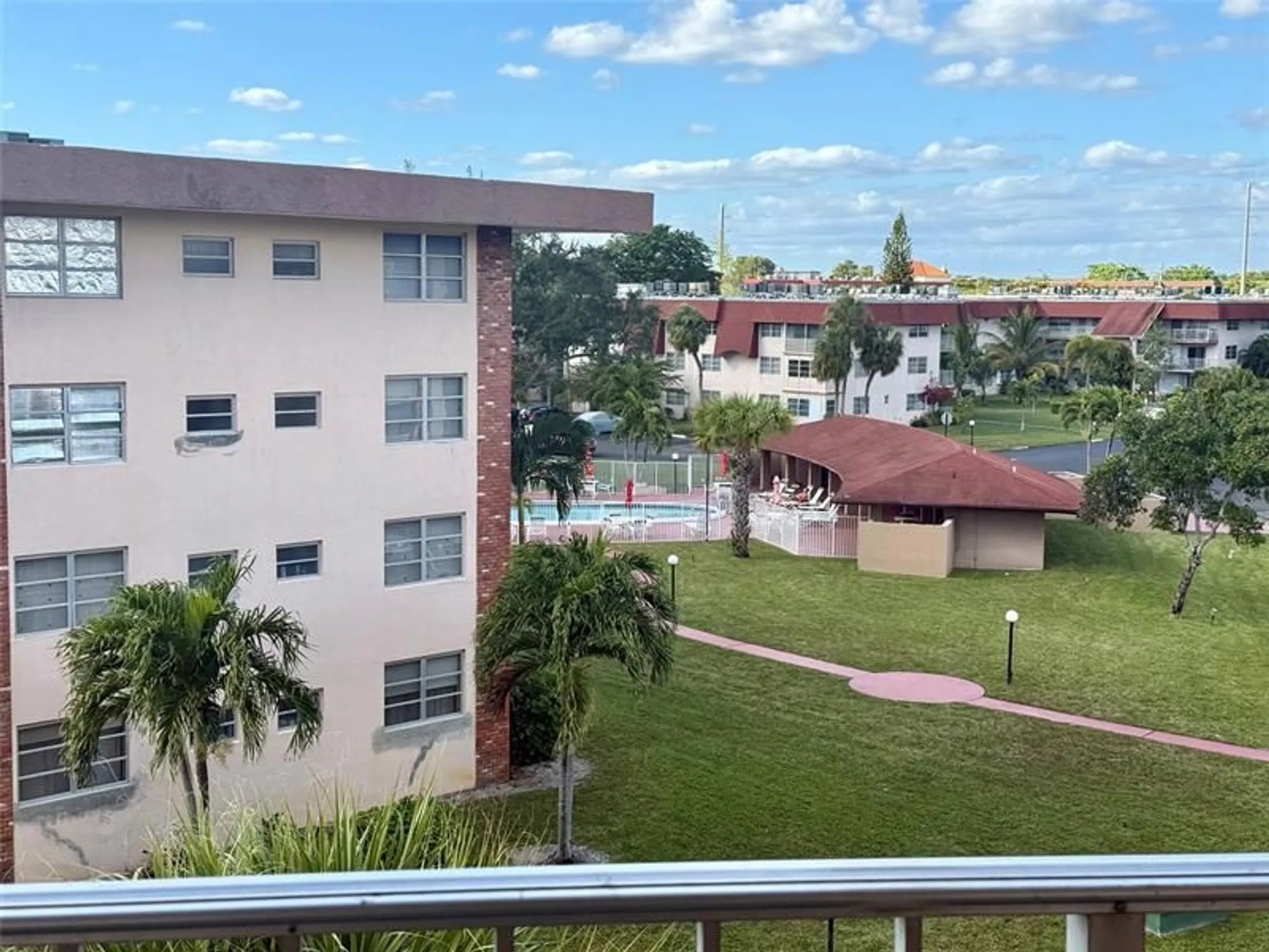 Property Slideshow image 13 of 20 | 2800 nw 47th ter 403b, Lauderdale Lakes, FL, 33313