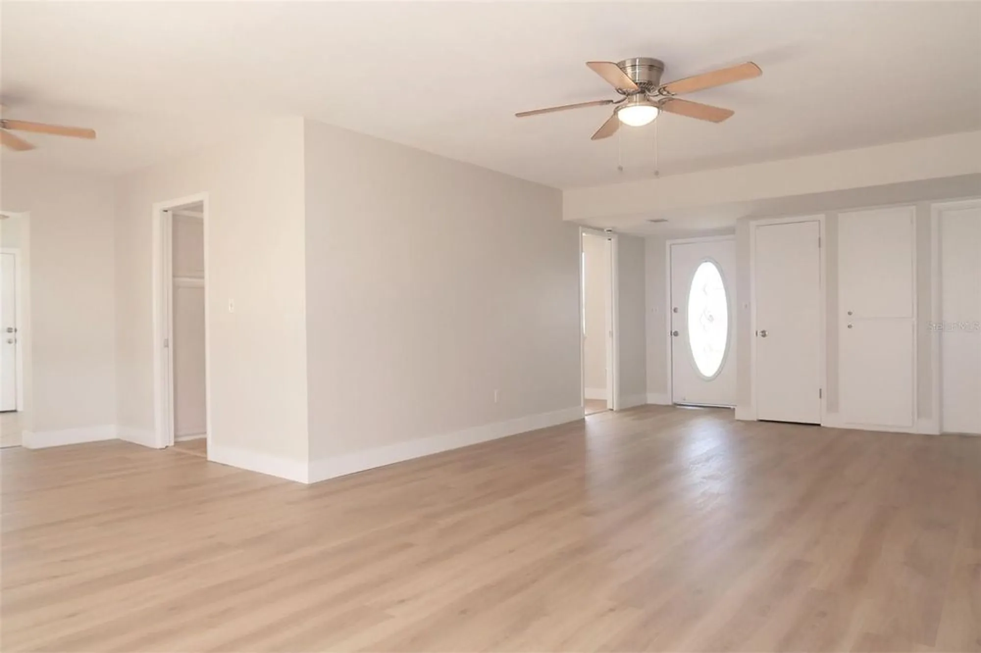 Property Slideshow image 16 of 30 | 806 oakmont ave, Sun City Center, FL, 33573