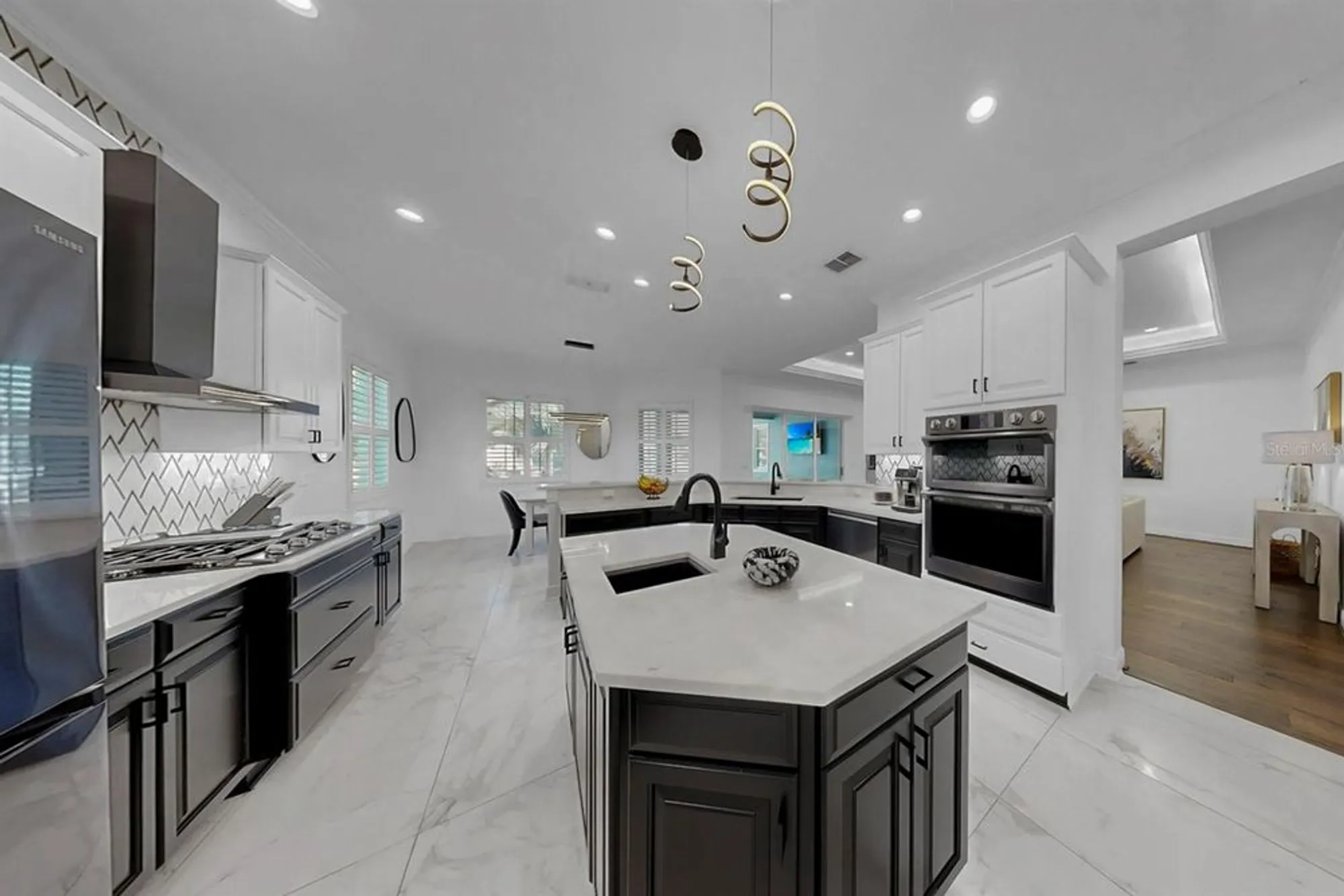 Property Slideshow image 23 of 64 | 609 manns harbor dr, Apollo Beach, FL, 33572