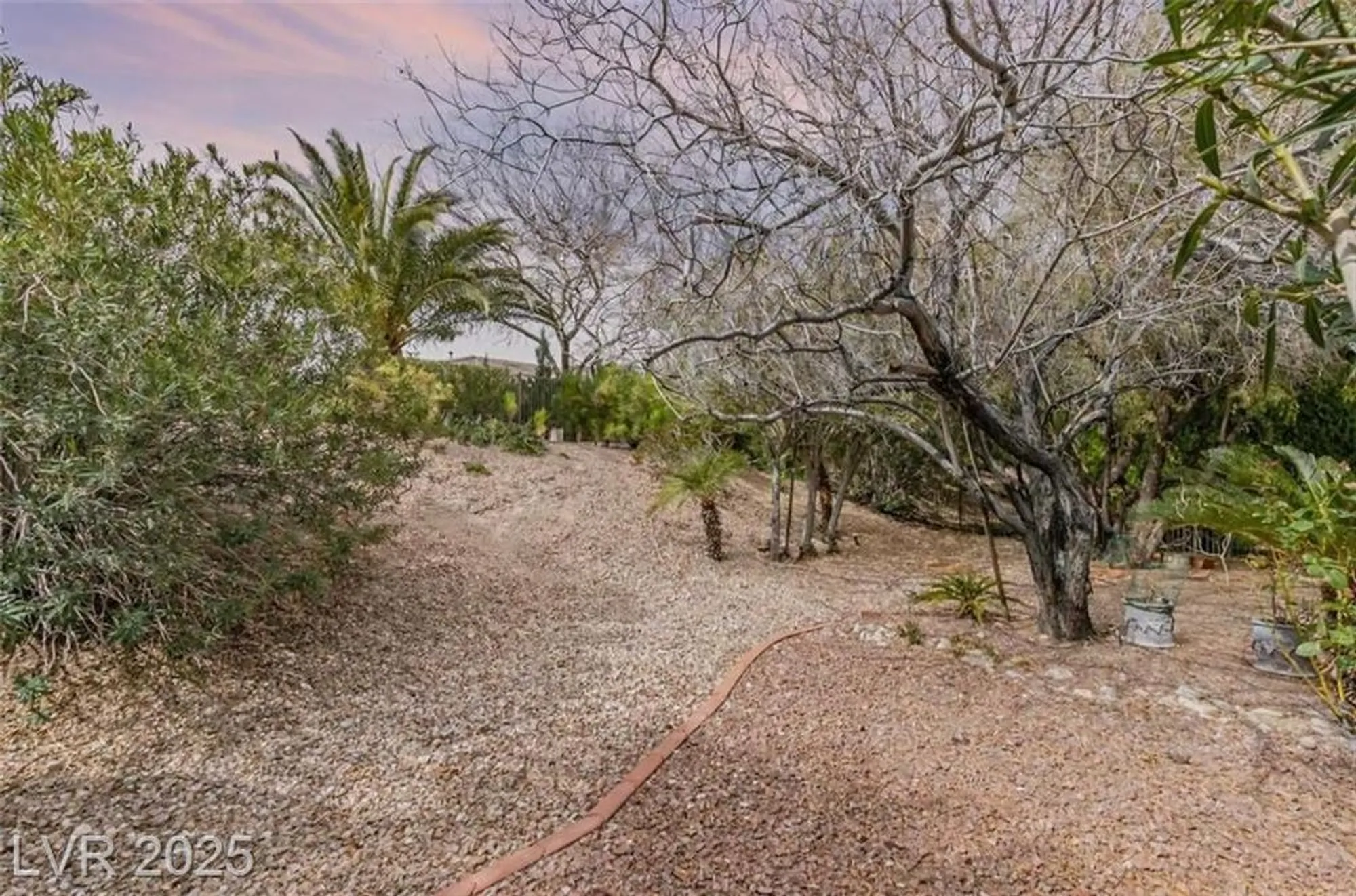 Property Slideshow image 37 of 46 | 5029 alfingo st, Las Vegas, NV, 89135