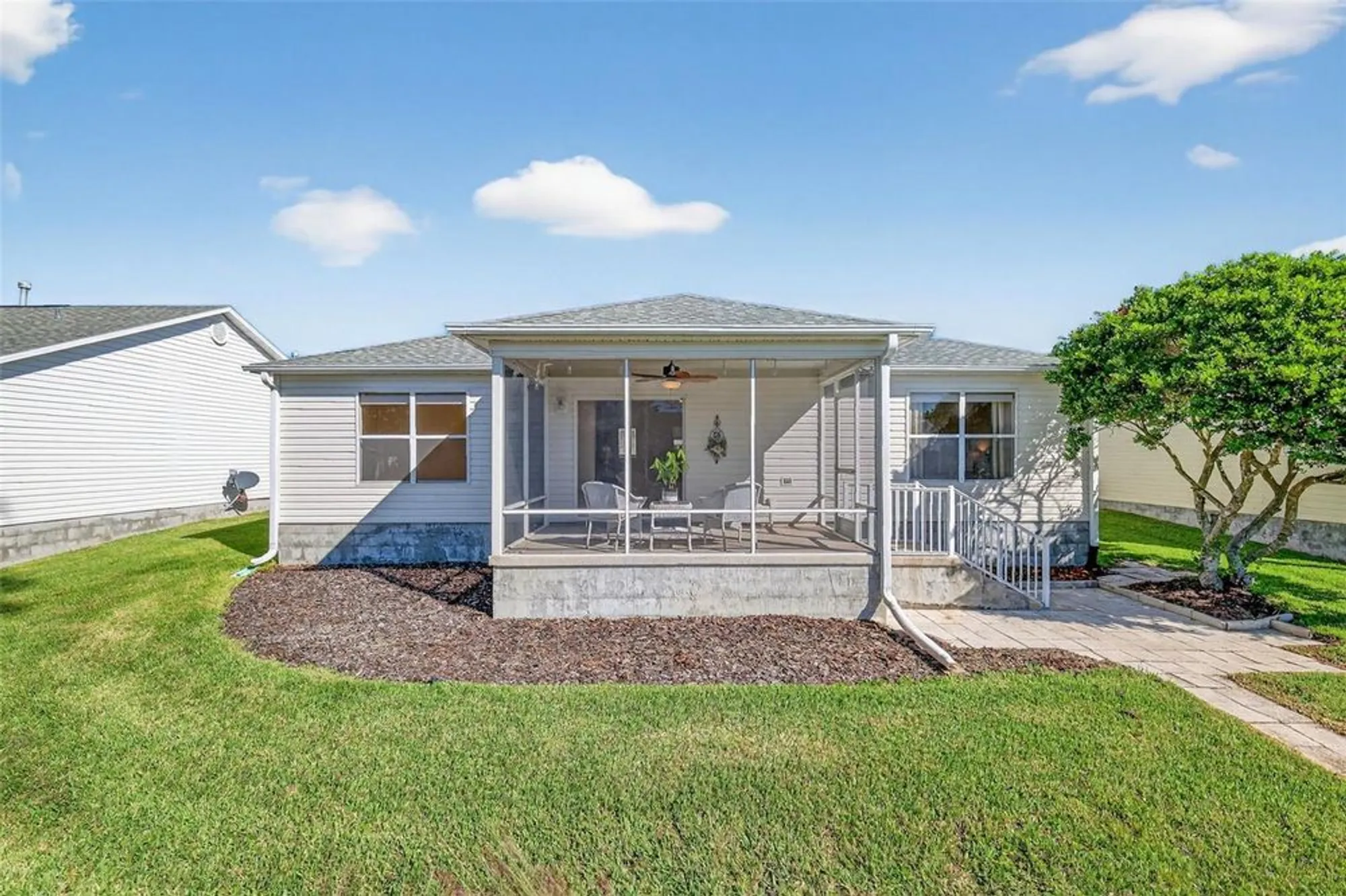 Property Slideshow image 38 of 39 | 17076 se 96th chapelwood cir, The Villages, FL, 32162