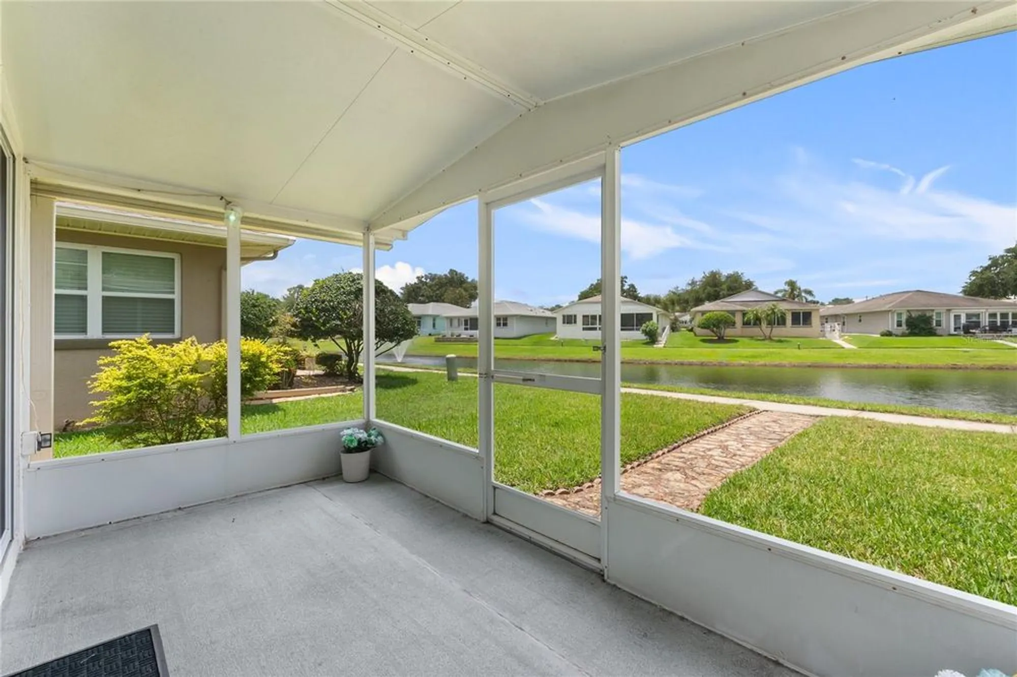 Property Slideshow image 26 of 35 | 2244 silver lakes dr, Lakeland, FL, 33810