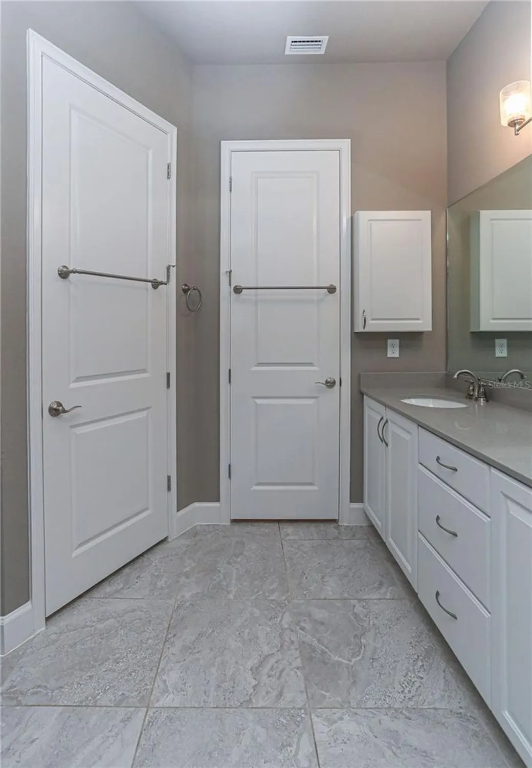 Property Slideshow image 27 of 92 | 875 pinewood dr, Ormond Beach, FL, 32174