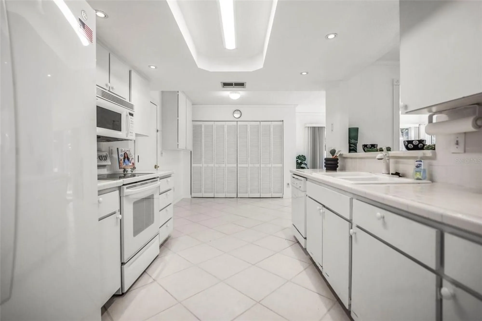 Property Slideshow image 9 of 66 | 1128 lanyard st, Palm Harbor, FL, 34685