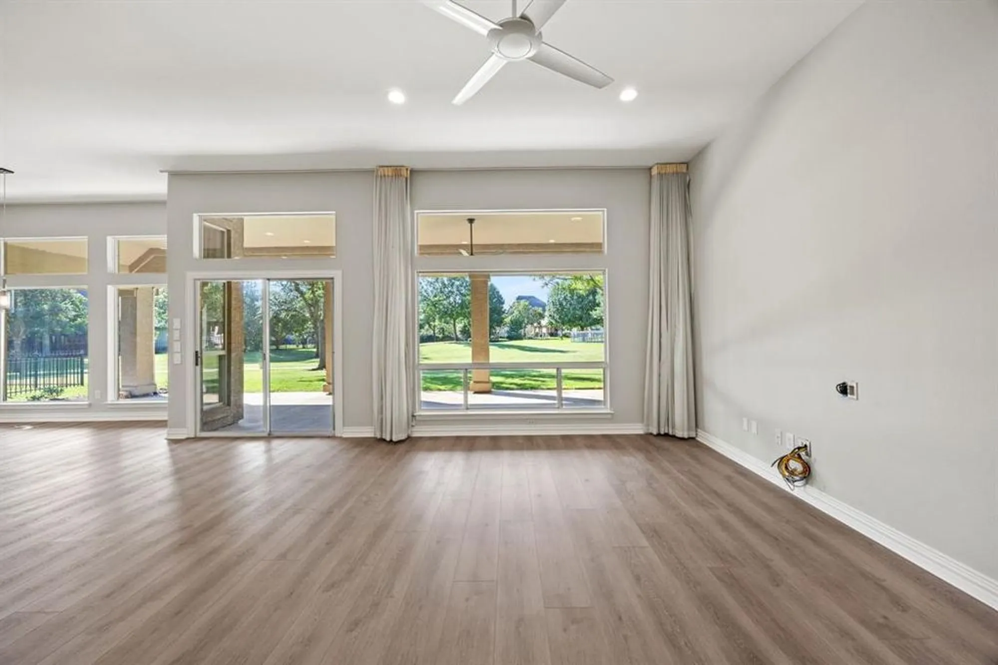 Property Slideshow image 5 of 30 | 10409 countryside dr, Denton, TX, 76207