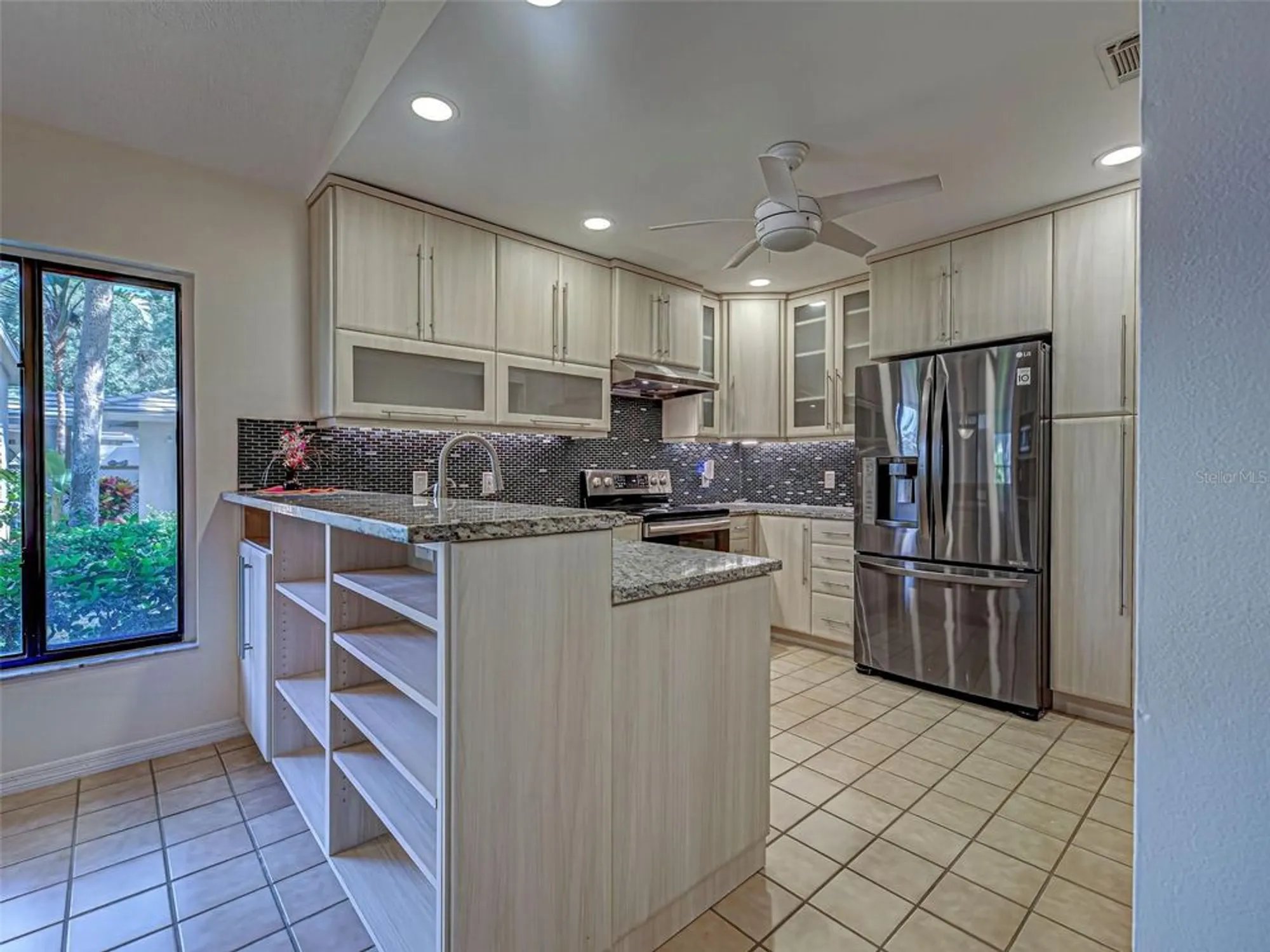 Property Slideshow image 17 of 68 | 263 southampton dr # 301, Venice, FL, 34293