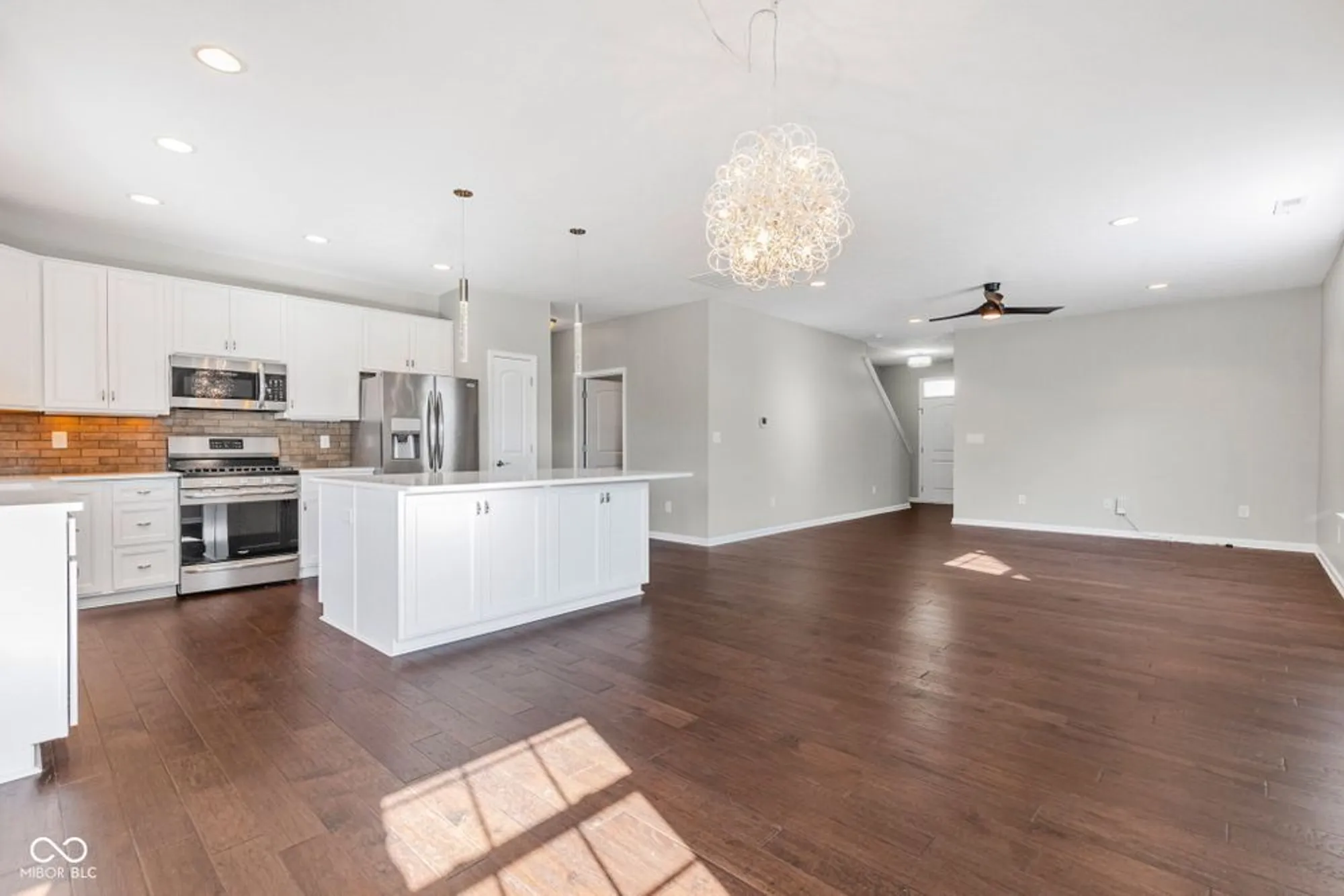 Property Slideshow image 13 of 76 | 8643 twain ln, Indianapolis, IN, 46239
