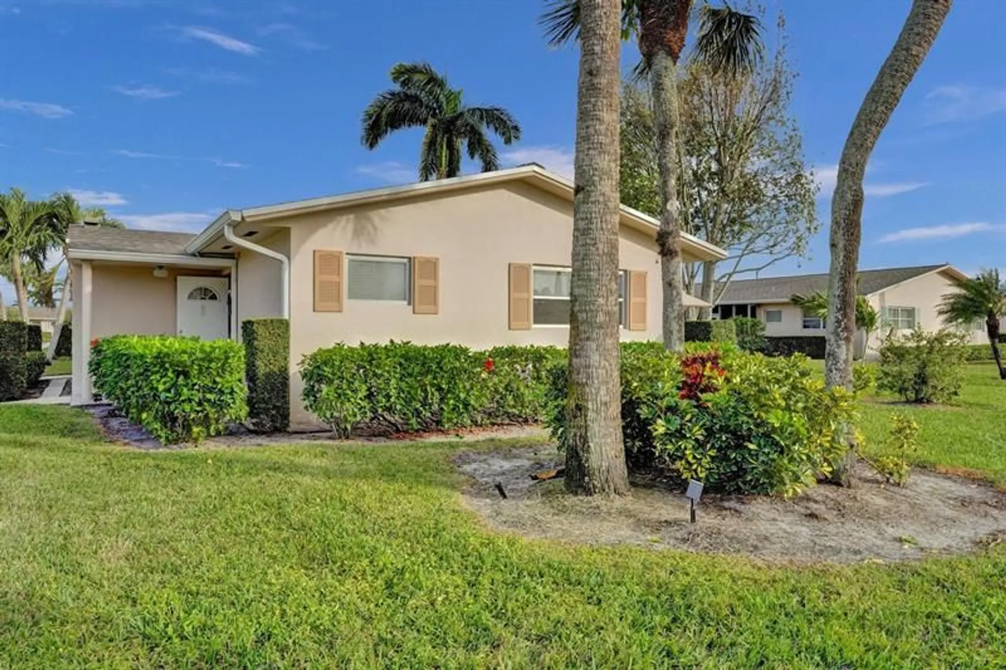 Property Slideshow image 40 of 58 | 2592 dudley dr a, West Palm Beach, FL, 33415
