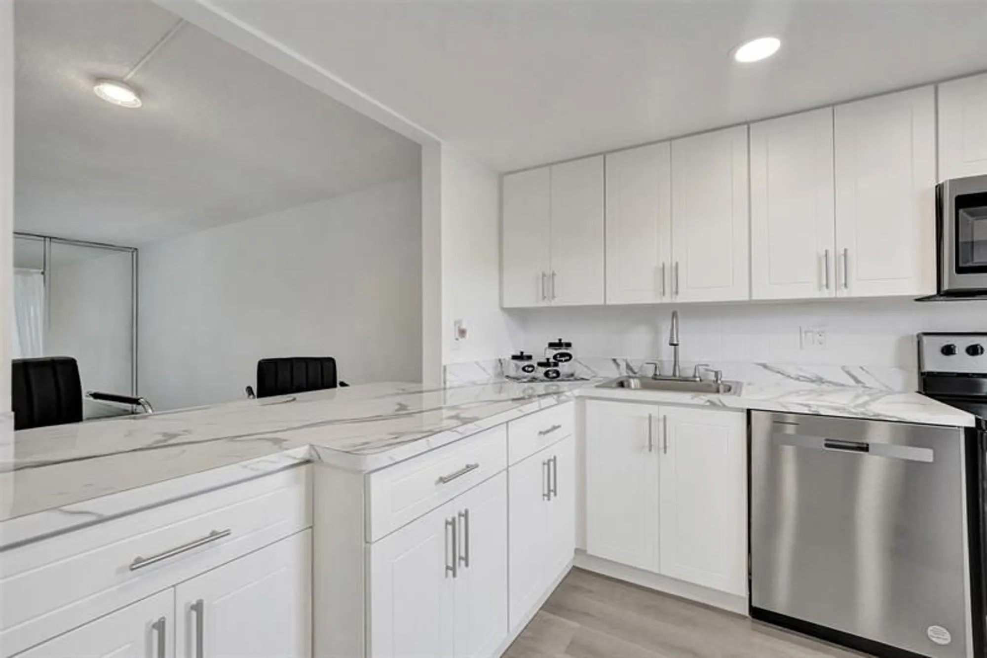 Property Slideshow image 4 of 60 | 7605 nw 5th pl apt 103, Margate, FL, 33063