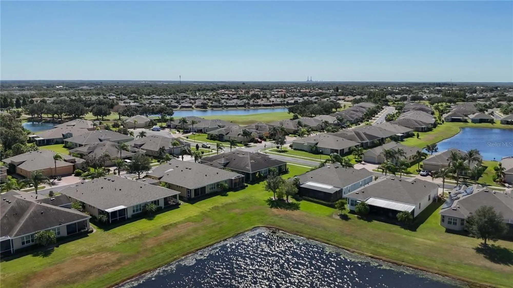 Property Slideshow image 37 of 43 | 689 chipper dr, Sun City Center, FL, 33573