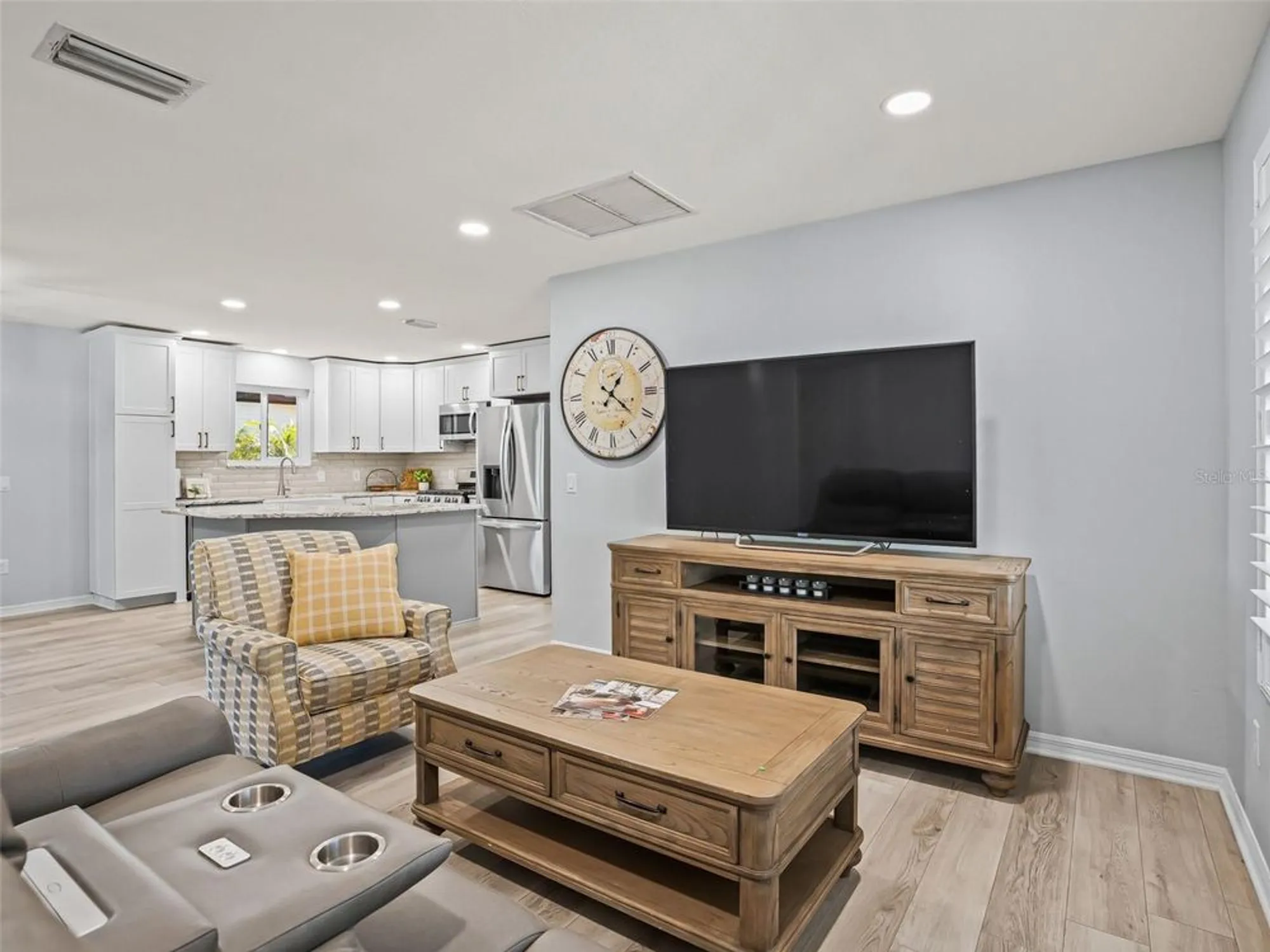 Property Slideshow image 9 of 54 | 17937 se 83rd pineland ter, The Villages, FL, 32162