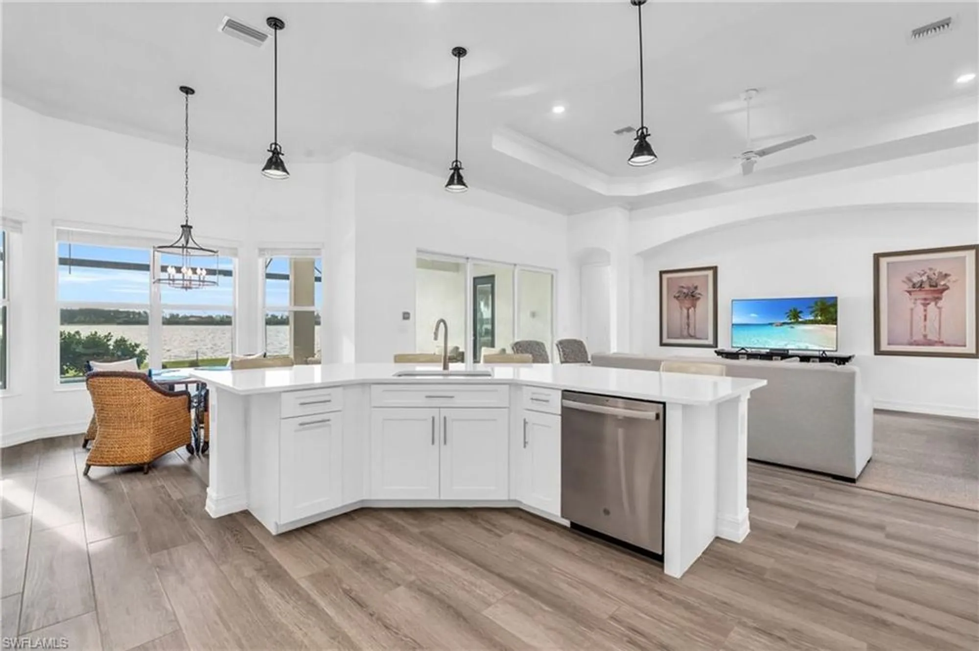 Property Slideshow image 21 of 46 | 14044 blue bay cir, Fort Myers, FL, 33913