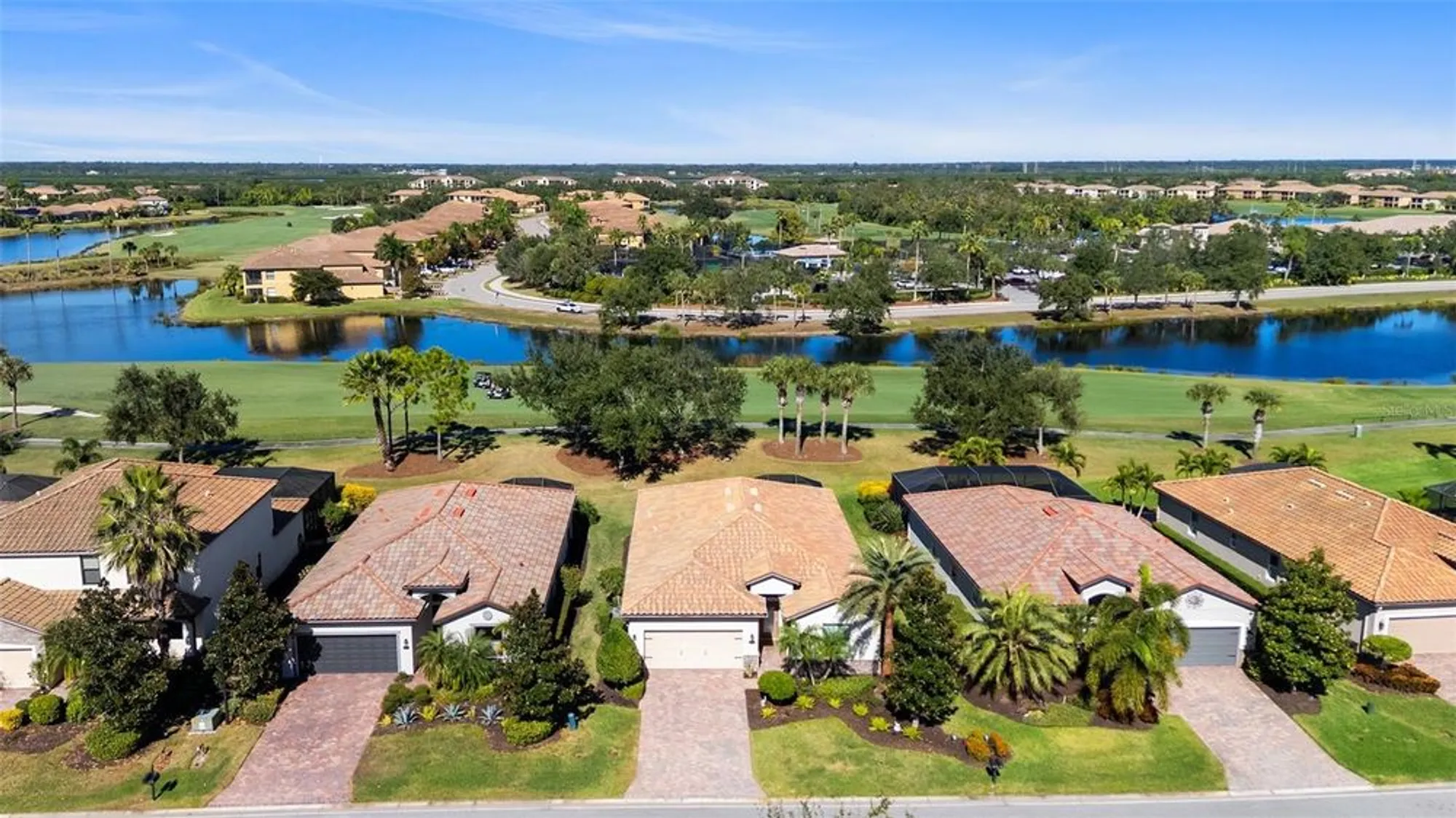 Property Slideshow image 41 of 54 | 7027 quiet creek dr, Bradenton, FL, 34212